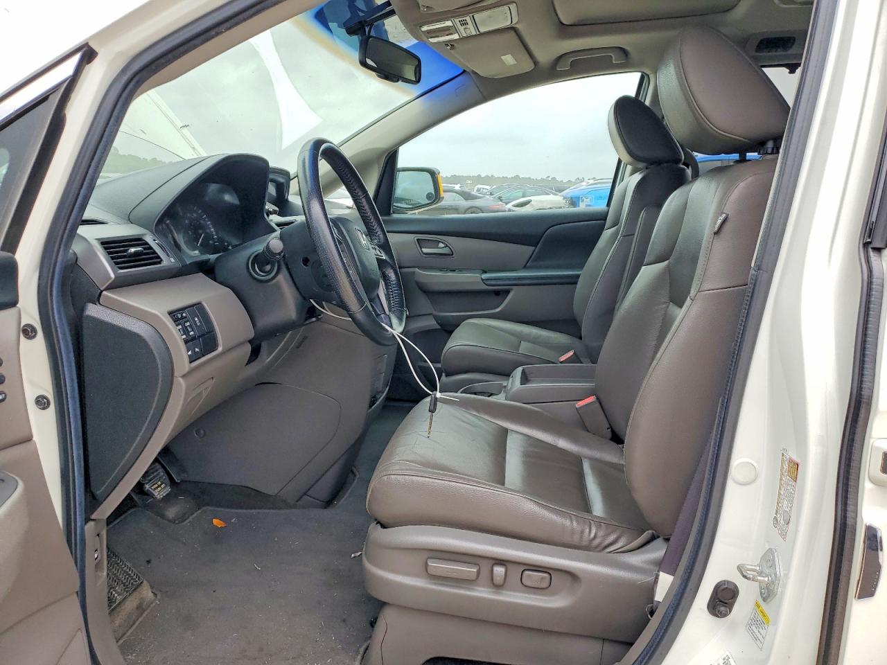 2012 Honda Odyssey Touring Белый vin: 5FNRL5H93CB017153
