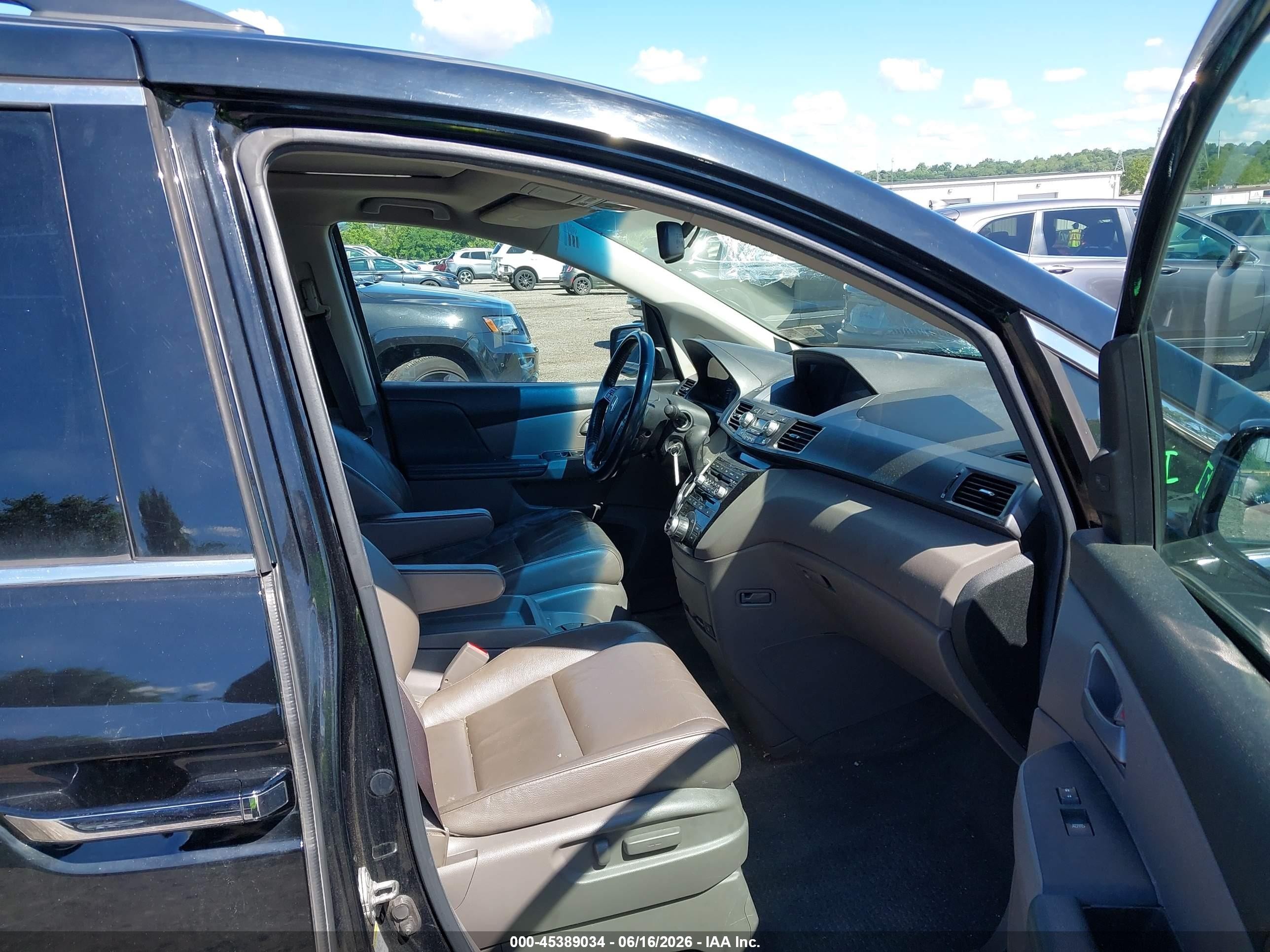 2012 Honda Odyssey Touring/touring Elite Black vin: 5FNRL5H93CB053070