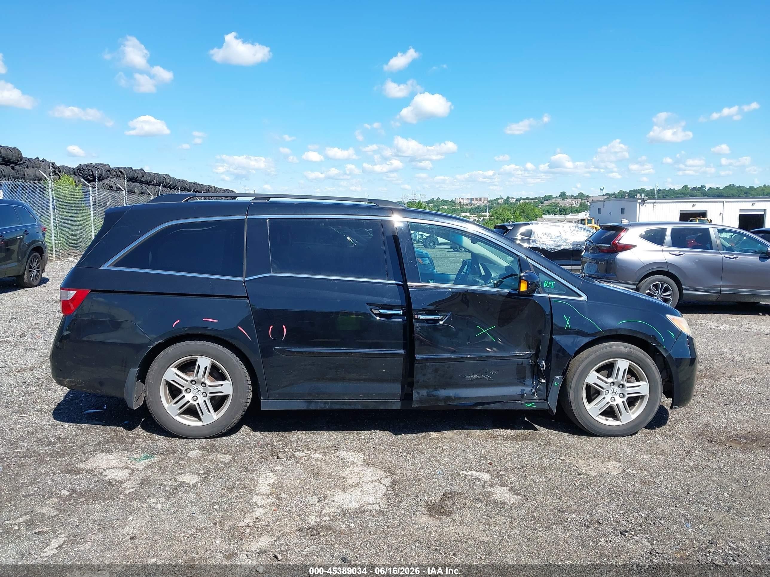 2012 Honda Odyssey Touring/touring Elite Black vin: 5FNRL5H93CB053070