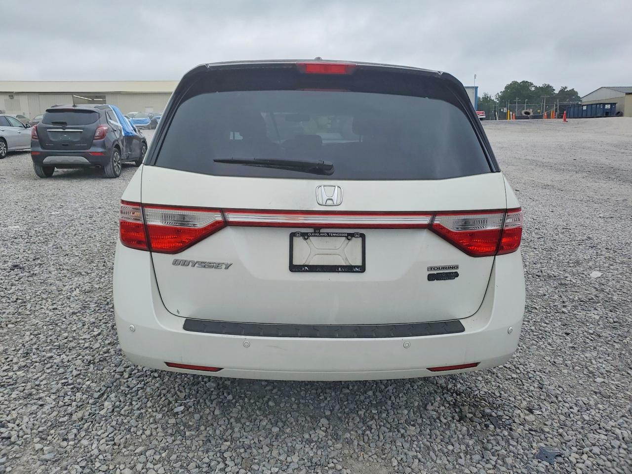 2012 Honda Odyssey Touring White vin: 5FNRL5H93CB053389