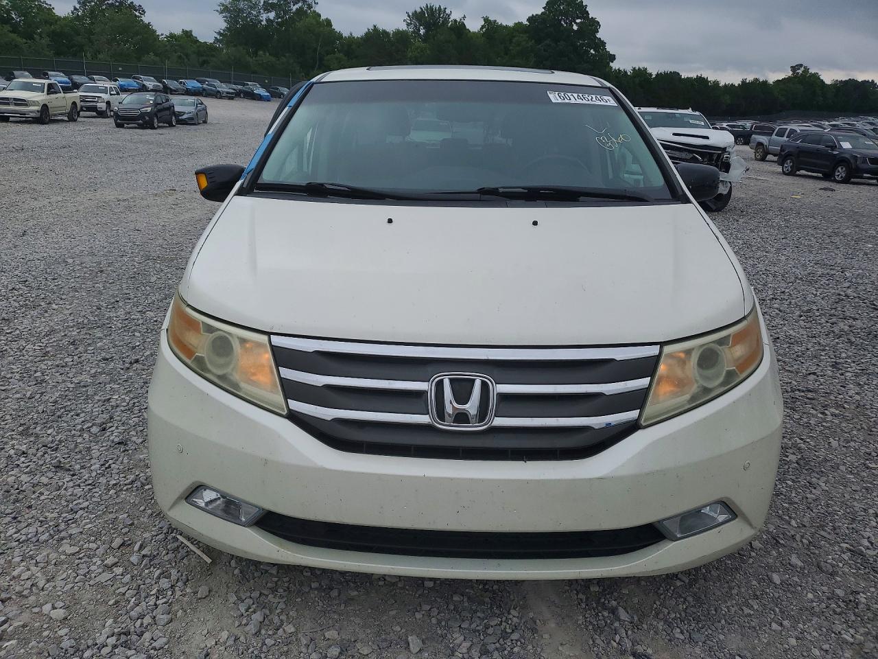 2012 Honda Odyssey Touring White vin: 5FNRL5H93CB053389