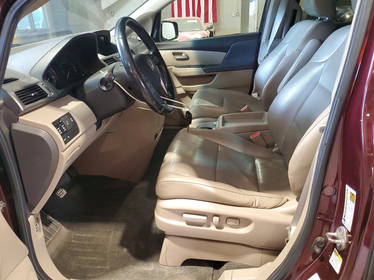 2012 Honda Odyssey Touring Maroon vin: 5FNRL5H93CB085453