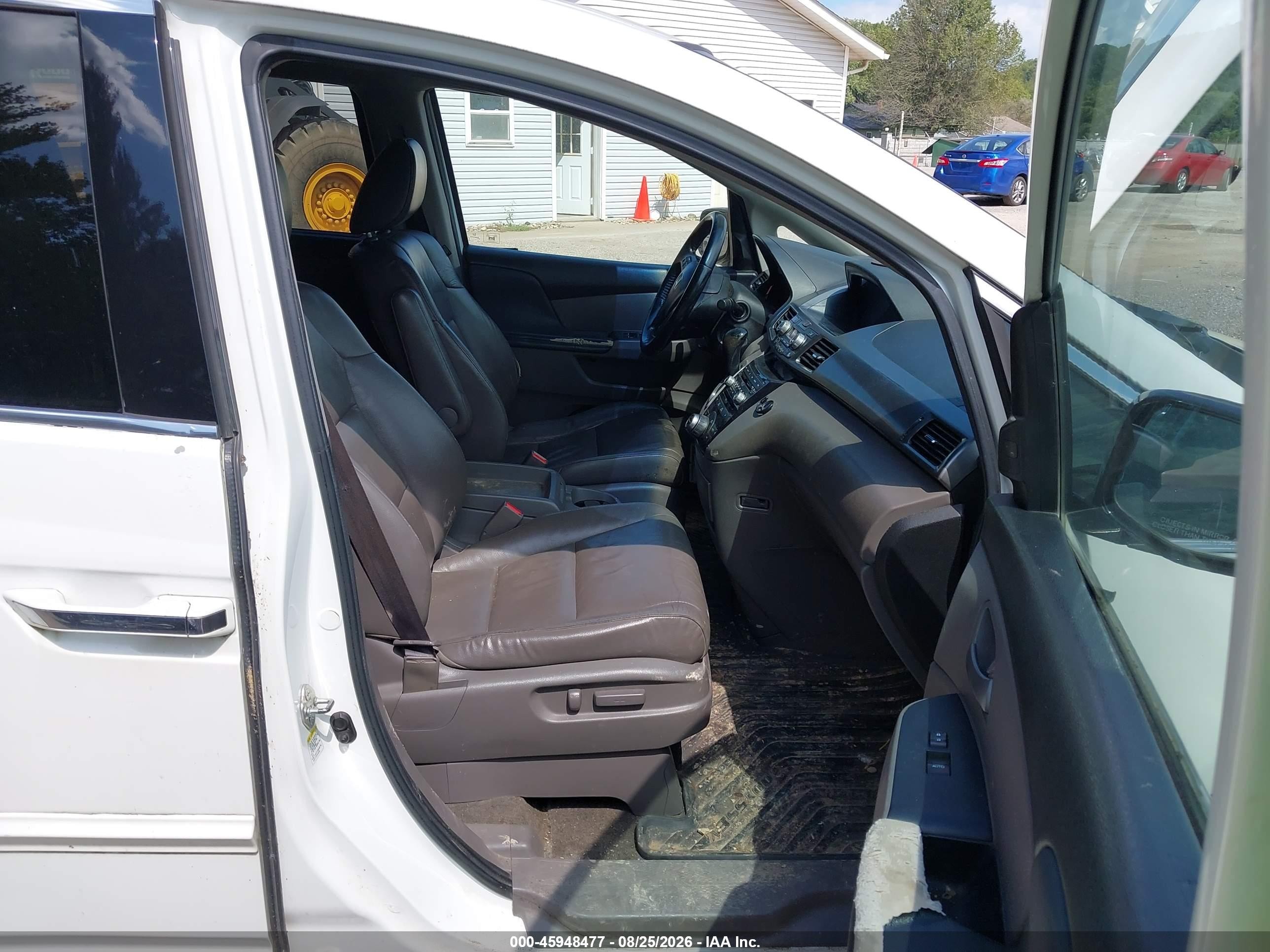2012 Honda Odyssey Touring/touring Elite White vin: 5FNRL5H93CB118953