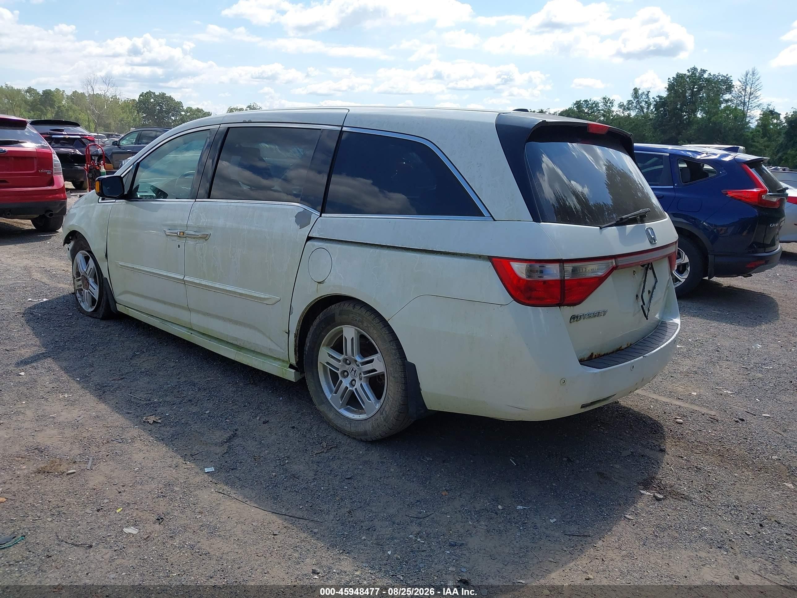 2012 Honda Odyssey Touring/touring Elite White vin: 5FNRL5H93CB118953