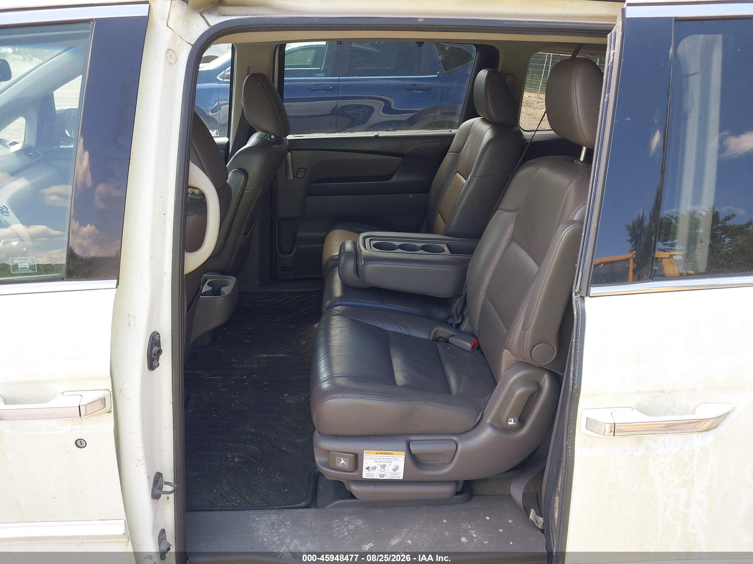 2012 Honda Odyssey Touring/touring Elite White vin: 5FNRL5H93CB118953