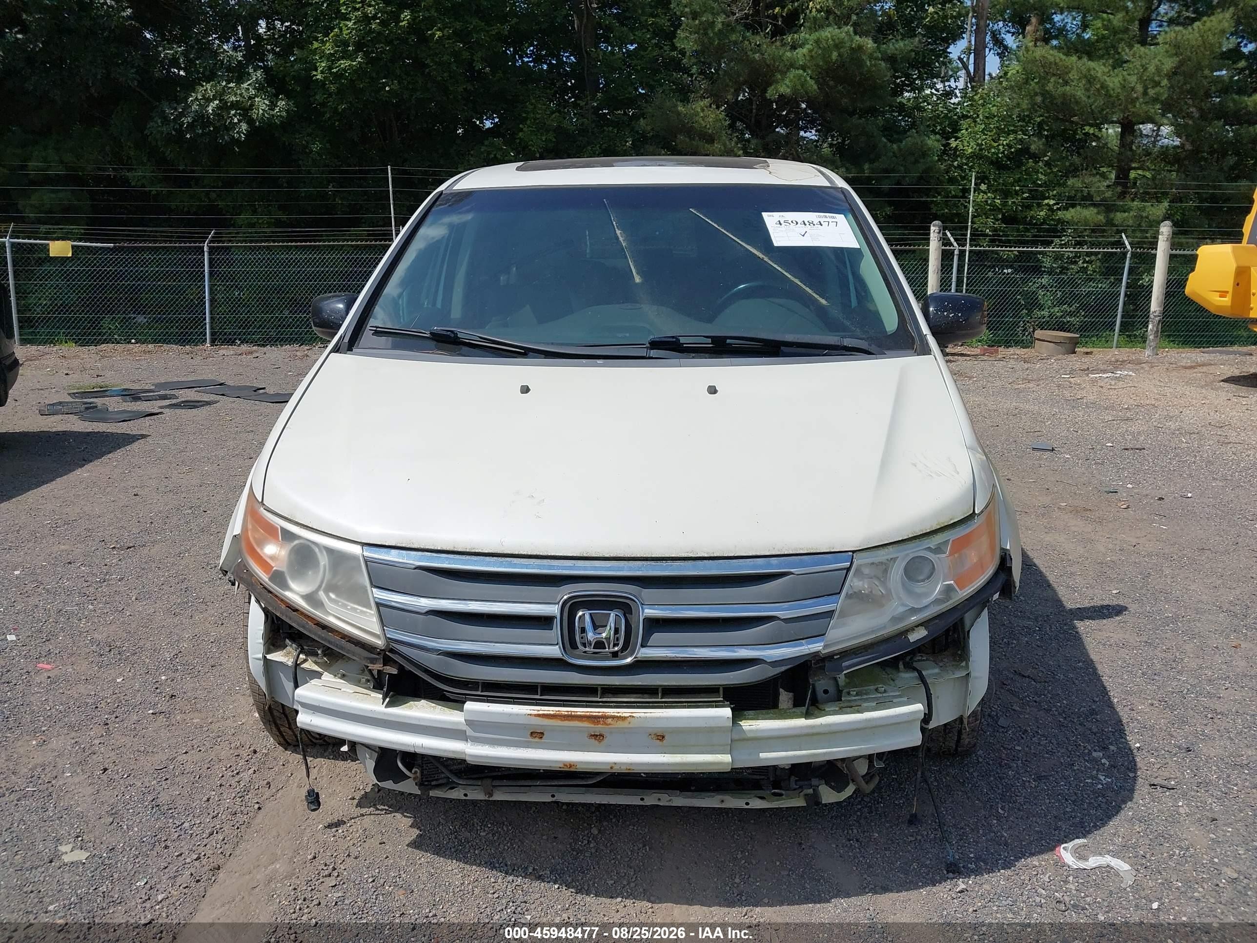2012 Honda Odyssey Touring/touring Elite White vin: 5FNRL5H93CB118953