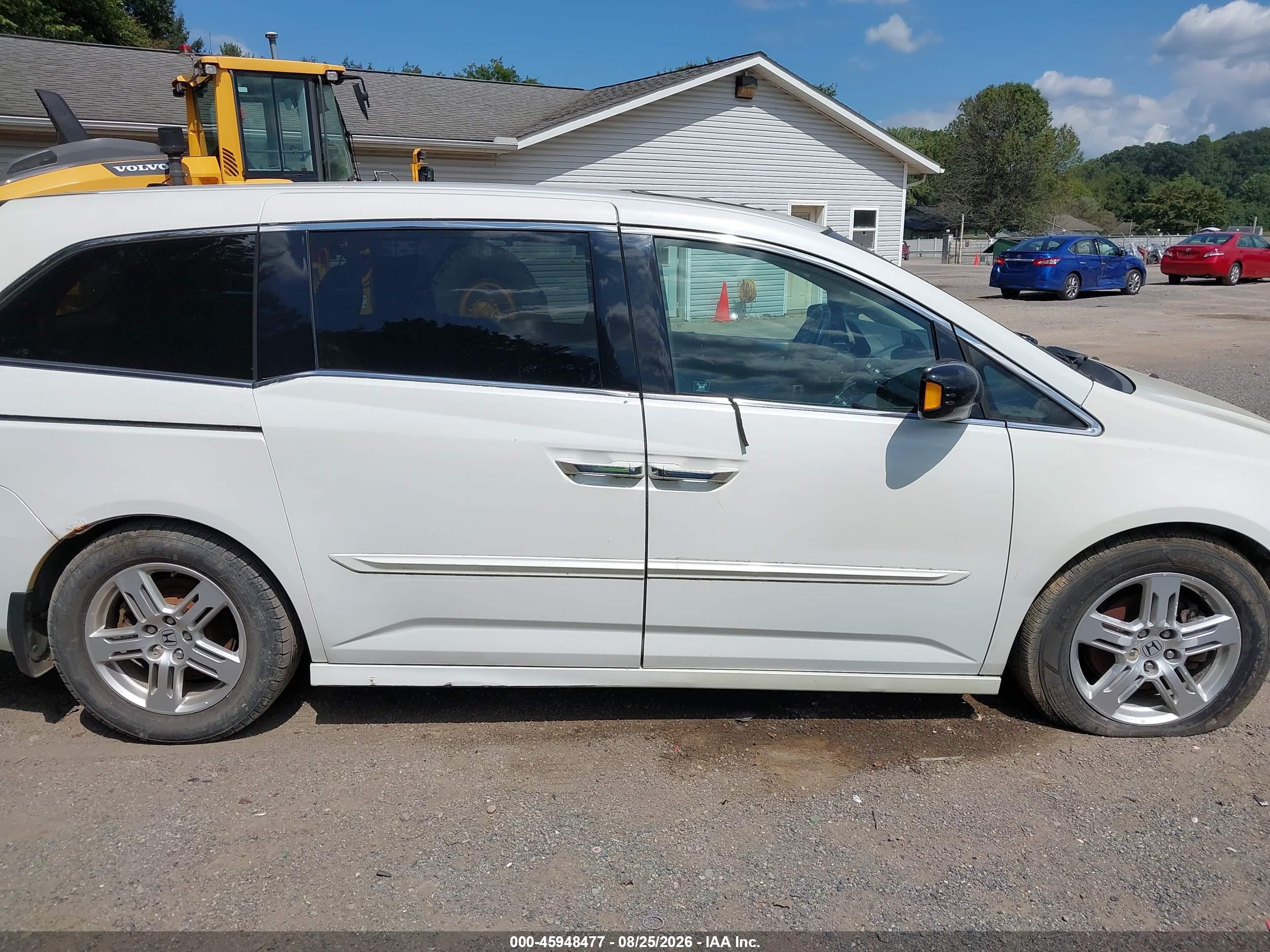 2012 Honda Odyssey Touring/touring Elite White vin: 5FNRL5H93CB118953
