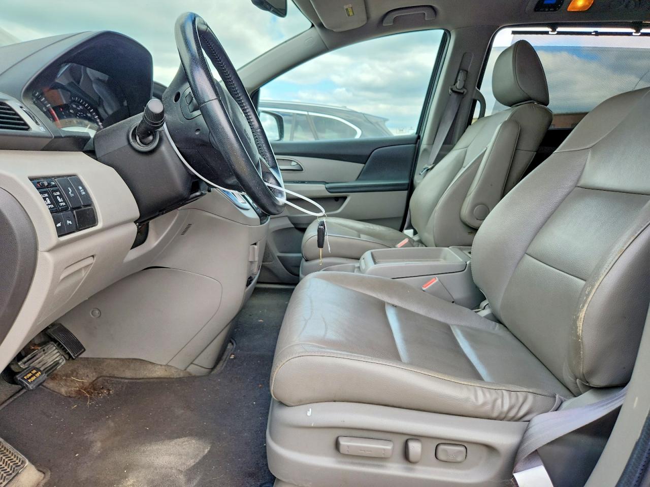 2012 Honda Odyssey Touring Black vin: 5FNRL5H93CB128494