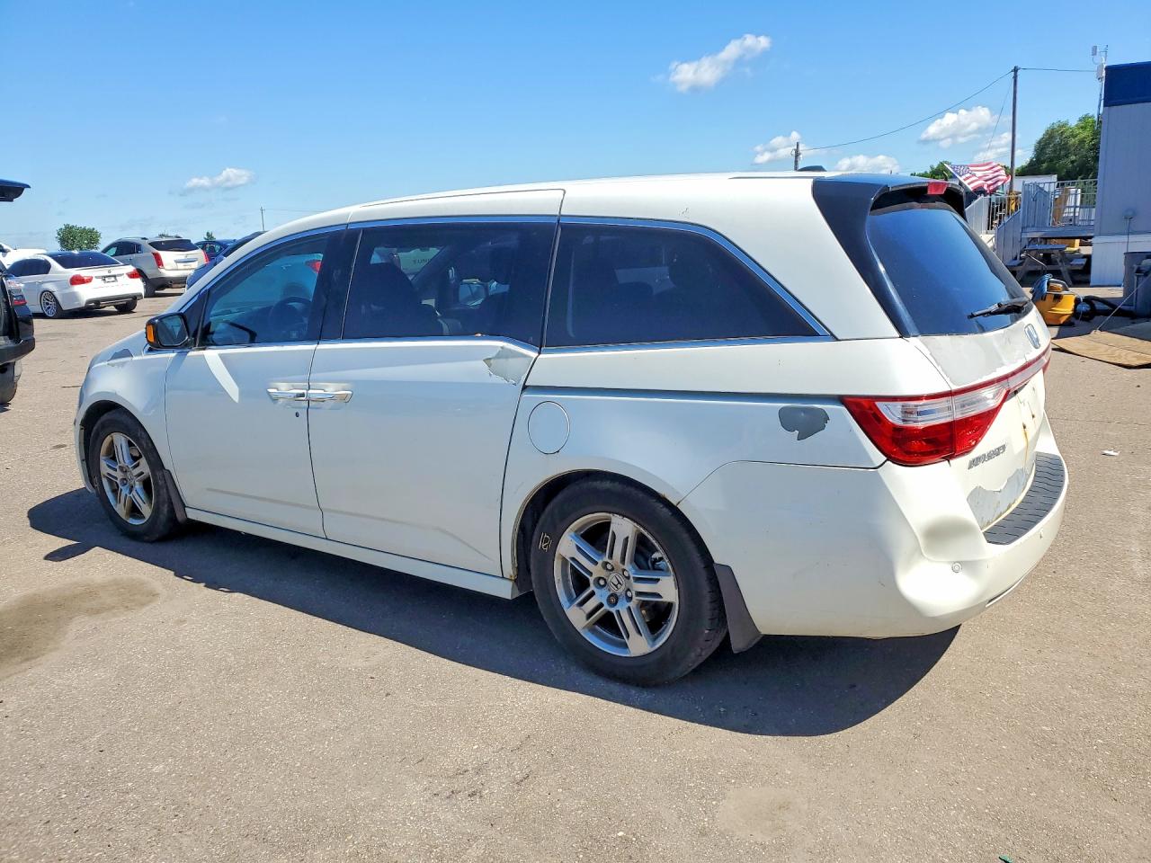 2012 Honda Odyssey Touring Белый vin: 5FNRL5H93CB143285
