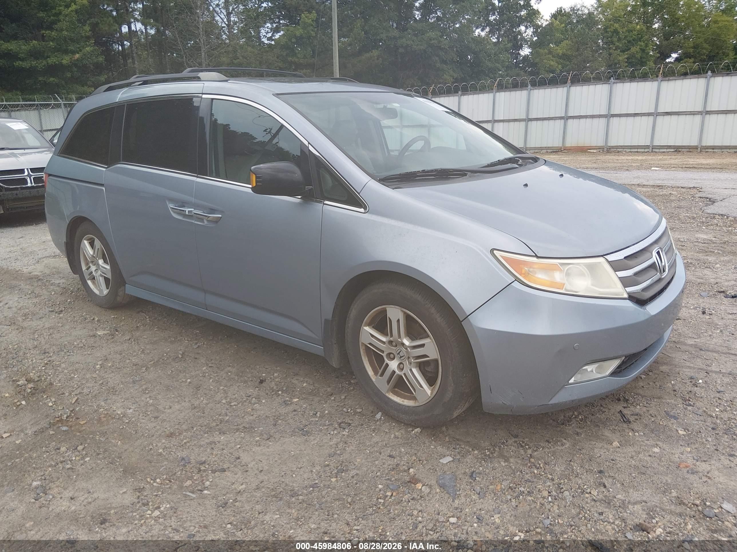 2013 Honda Odyssey Touring/touring Elite Blue vin: 5FNRL5H93DB026033