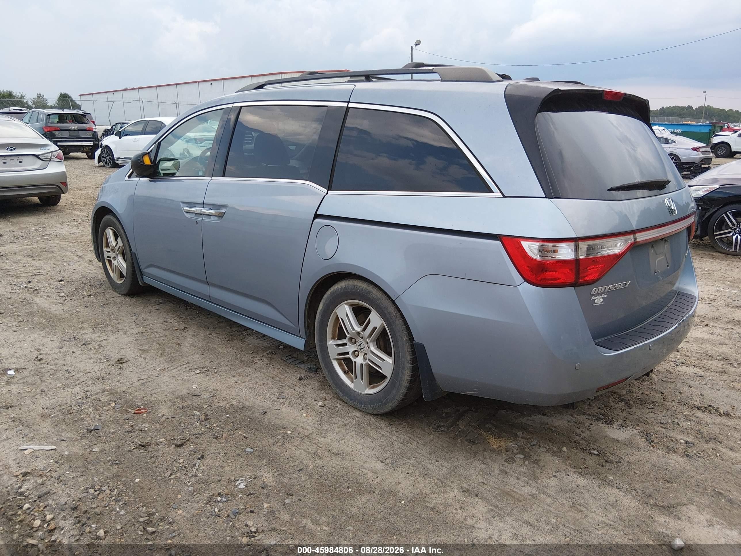 2013 Honda Odyssey Touring/touring Elite Blue vin: 5FNRL5H93DB026033