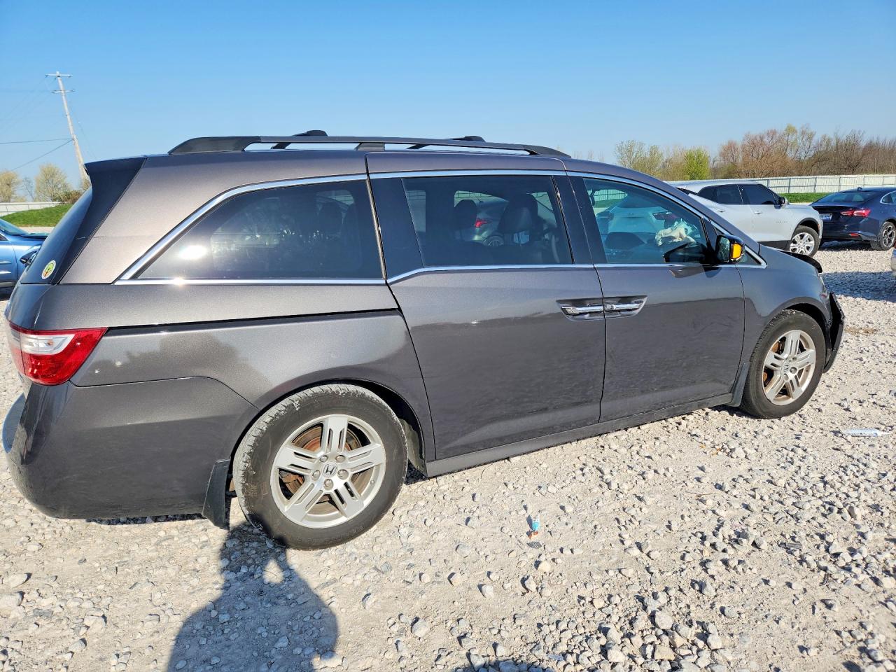 2013 Honda Odyssey Touring Gray vin: 5FNRL5H93DB079606