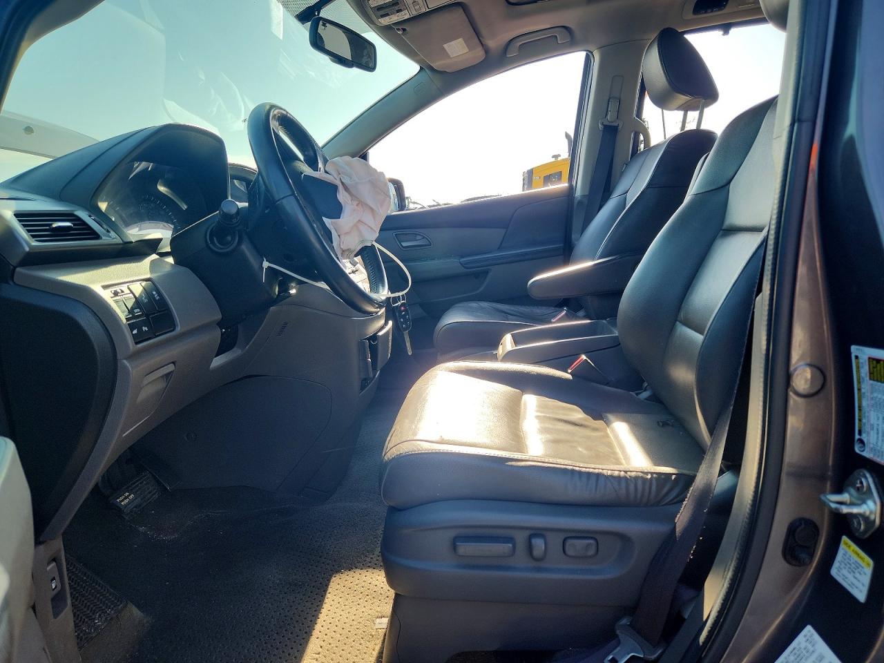 2013 Honda Odyssey Touring Gray vin: 5FNRL5H93DB079606