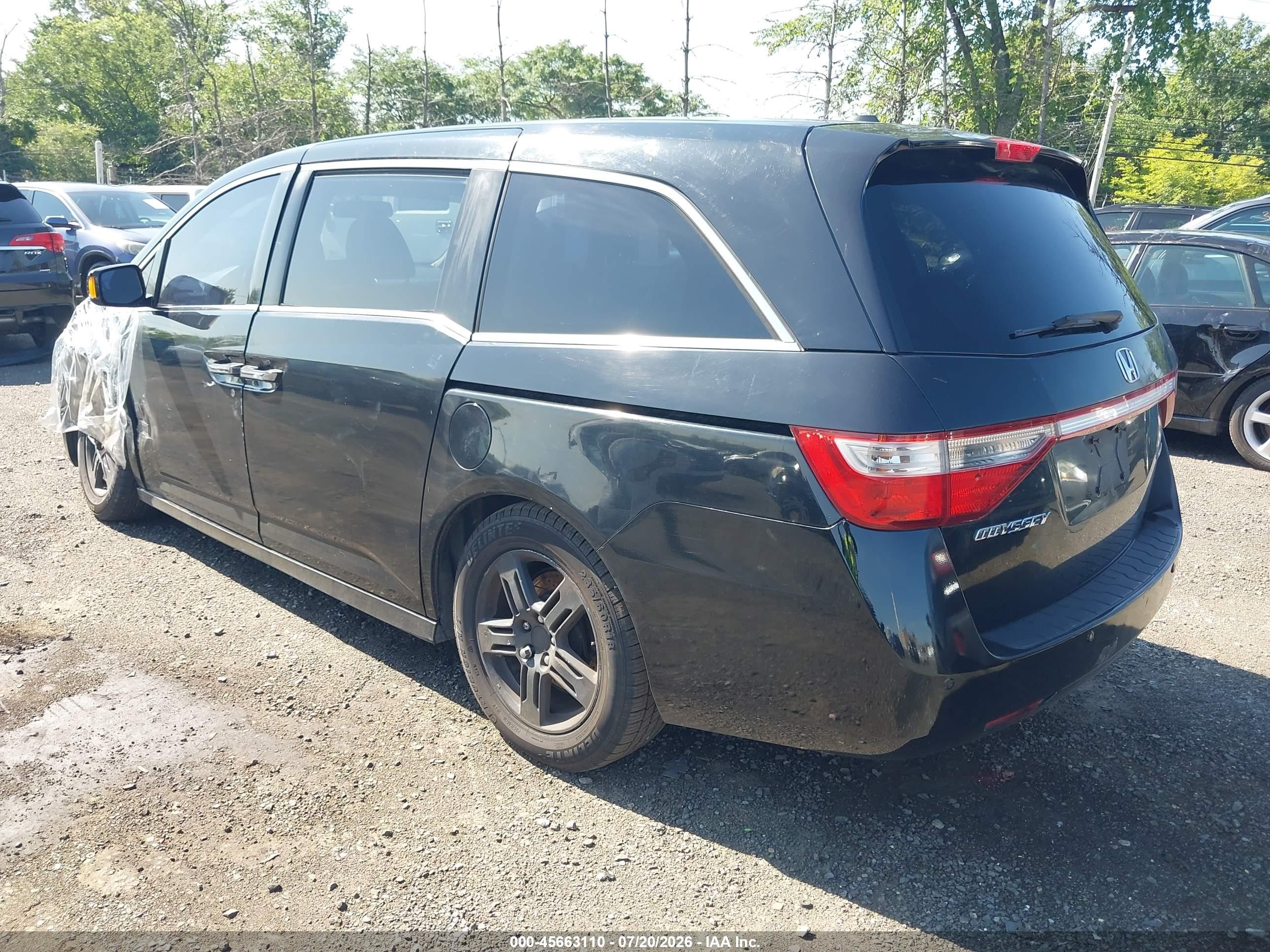 2013 Honda Odyssey Touring/touring Elite Black vin: 5FNRL5H93DB081632