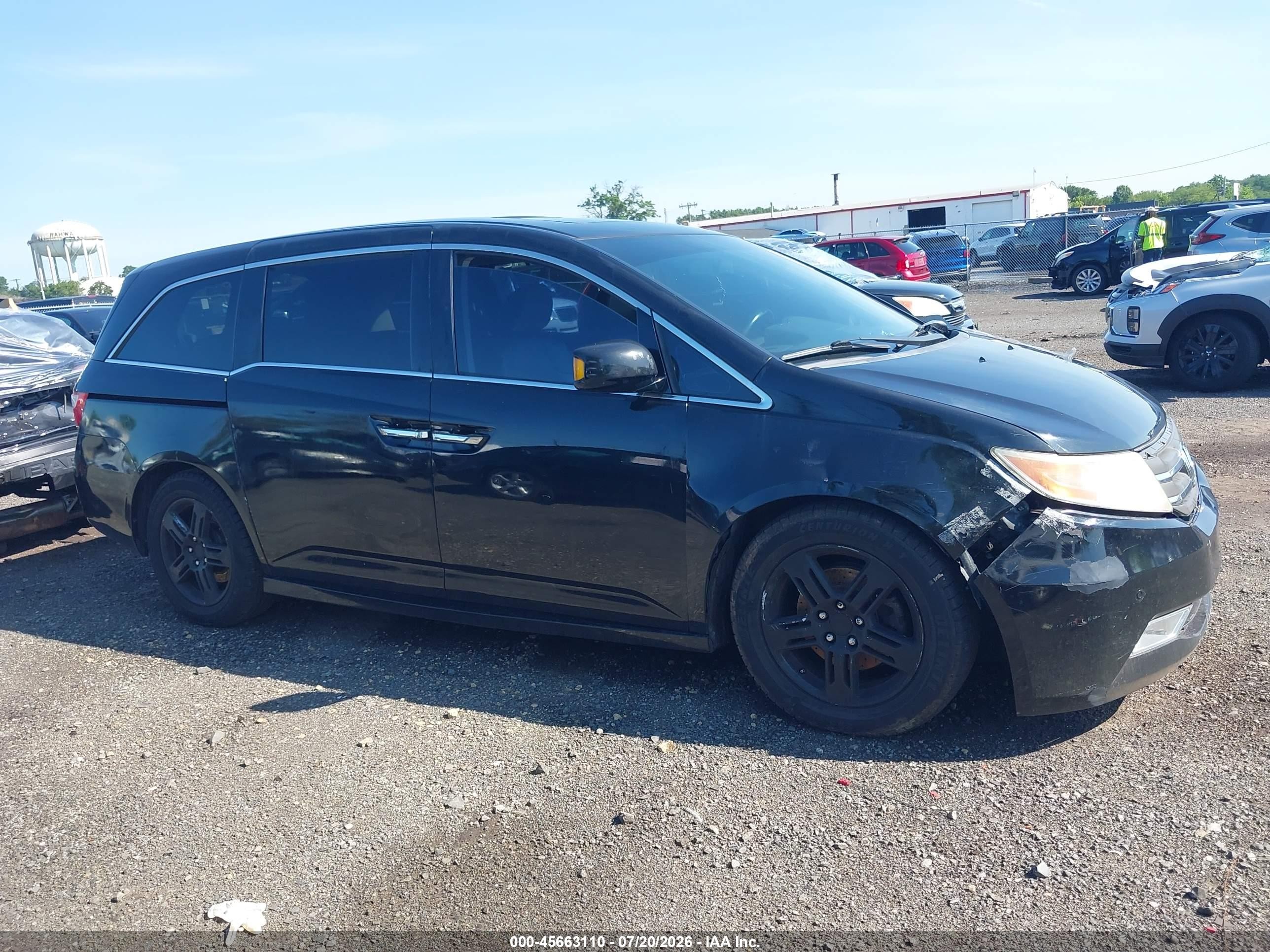 2013 Honda Odyssey Touring/touring Elite Black vin: 5FNRL5H93DB081632