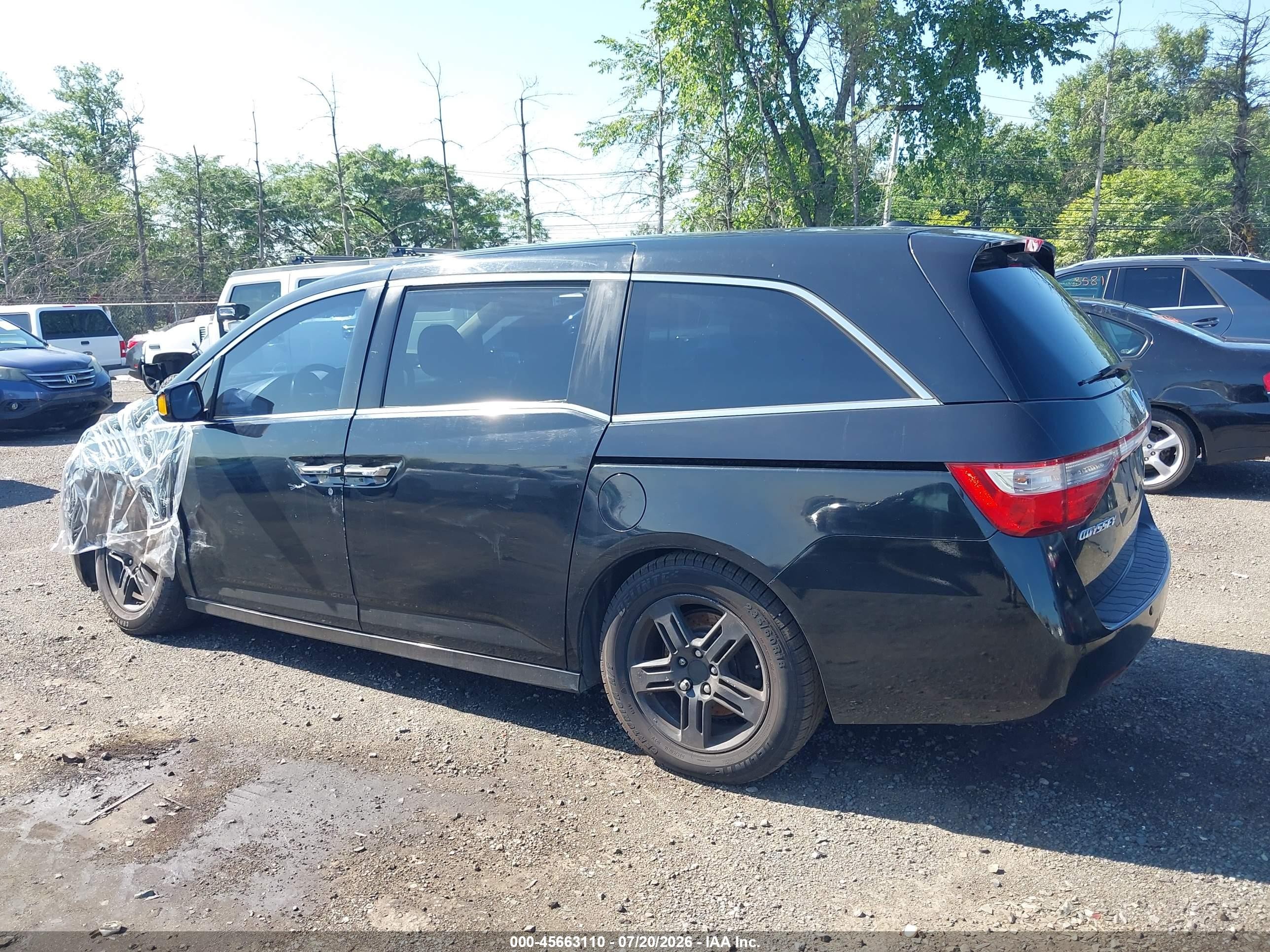2013 Honda Odyssey Touring/touring Elite Black vin: 5FNRL5H93DB081632