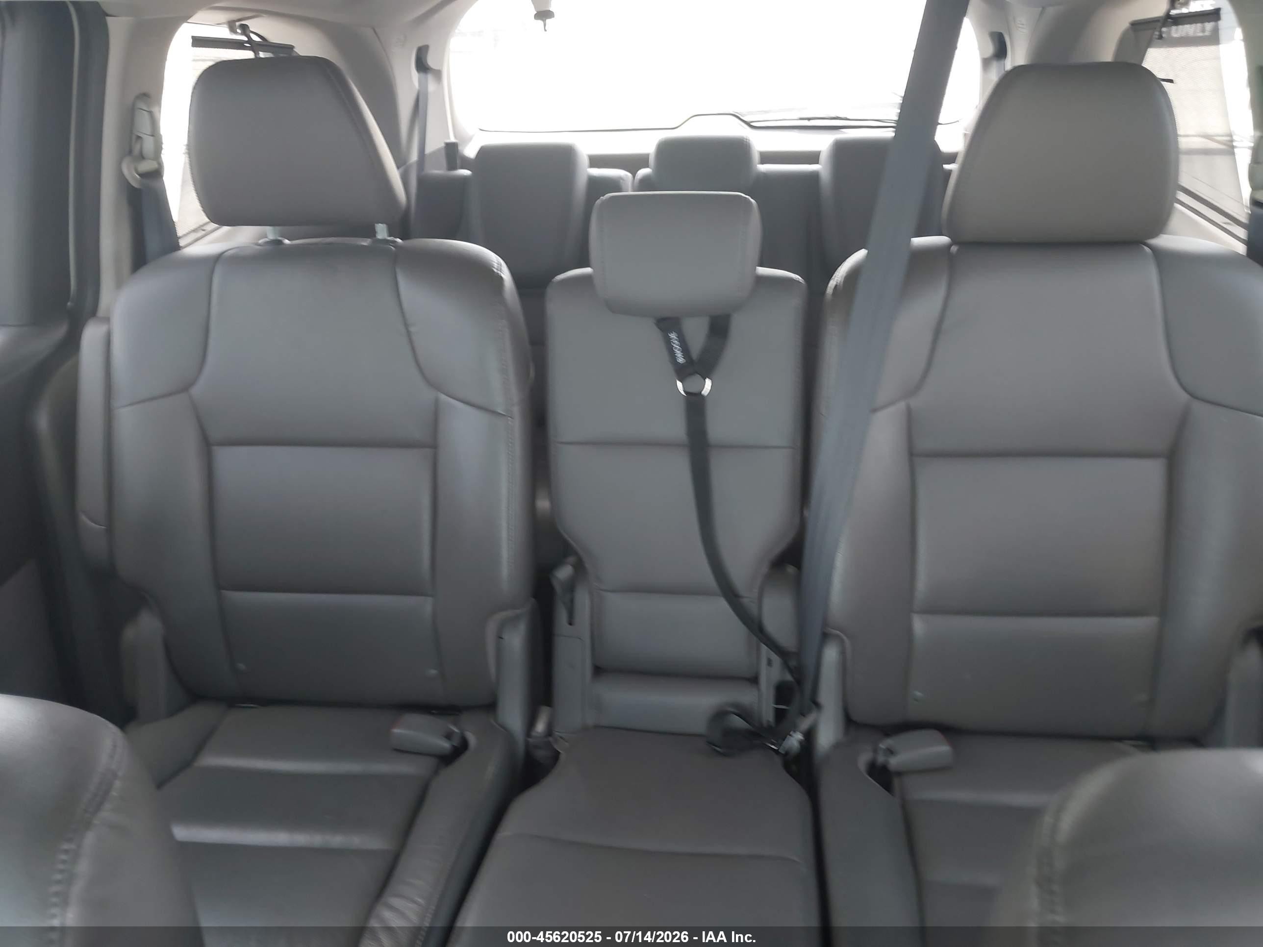 2013 Honda Odyssey Touring/touring Elite White vin: 5FNRL5H93DB081792