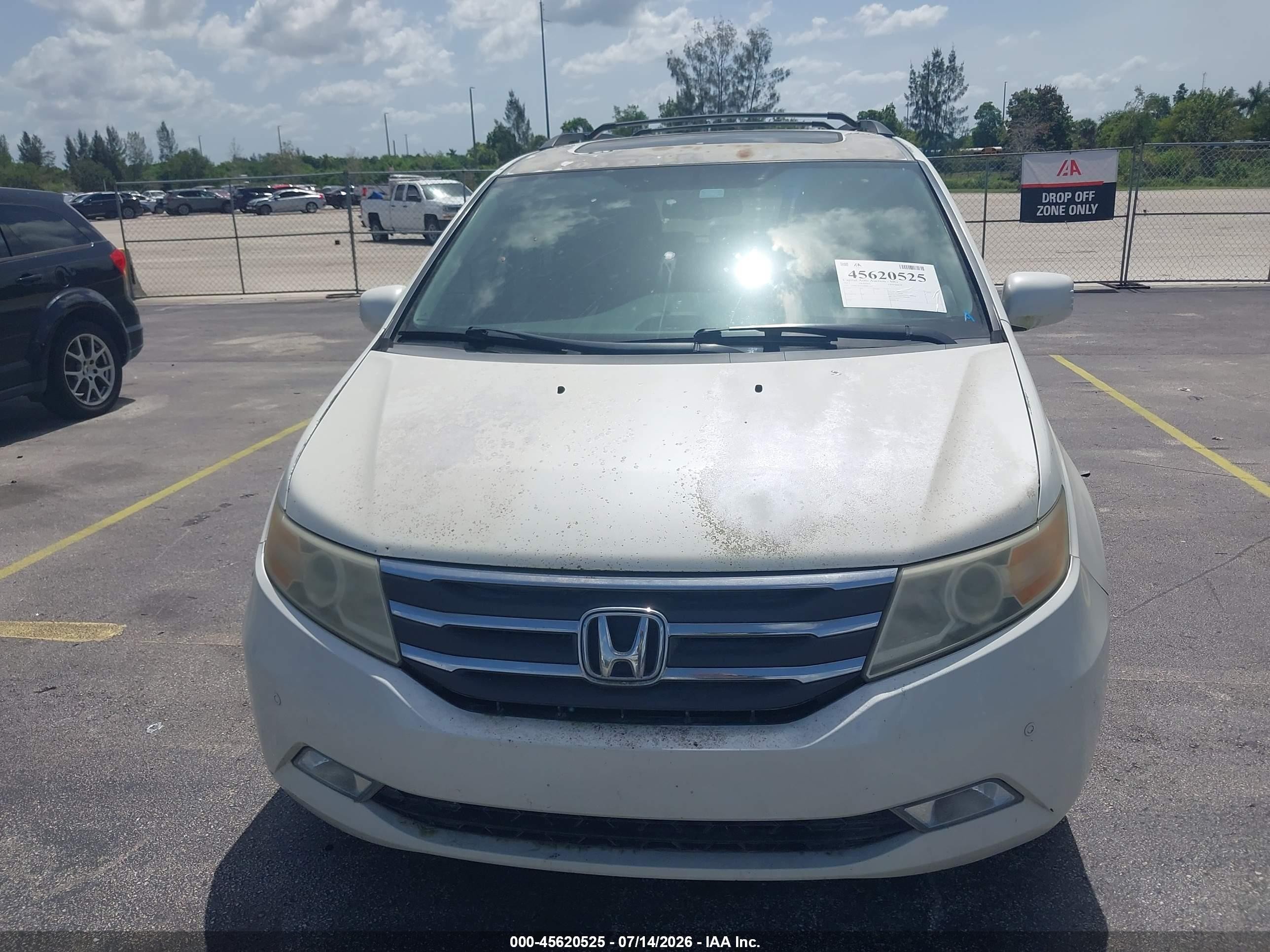2013 Honda Odyssey Touring/touring Elite White vin: 5FNRL5H93DB081792