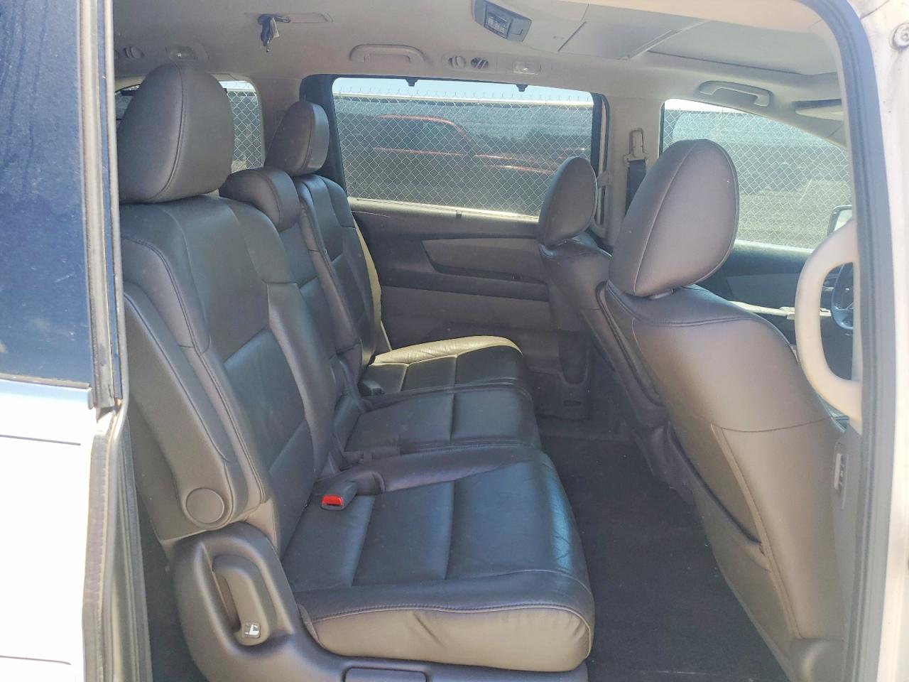 2013 Honda Odyssey Touring/touring Elite White vin: 5FNRL5H93DB088189