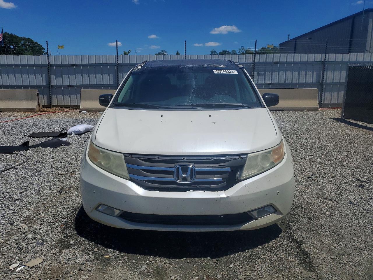 2013 Honda Odyssey Touring/touring Elite White vin: 5FNRL5H93DB088189