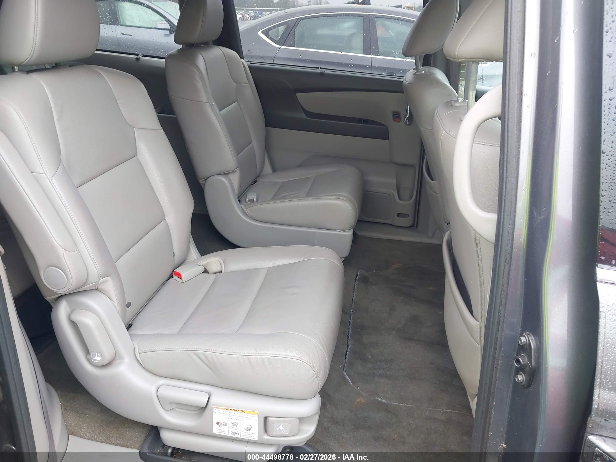 2014 Honda Odyssey Touring/touring Elite Gray vin: 5FNRL5H93EB001117