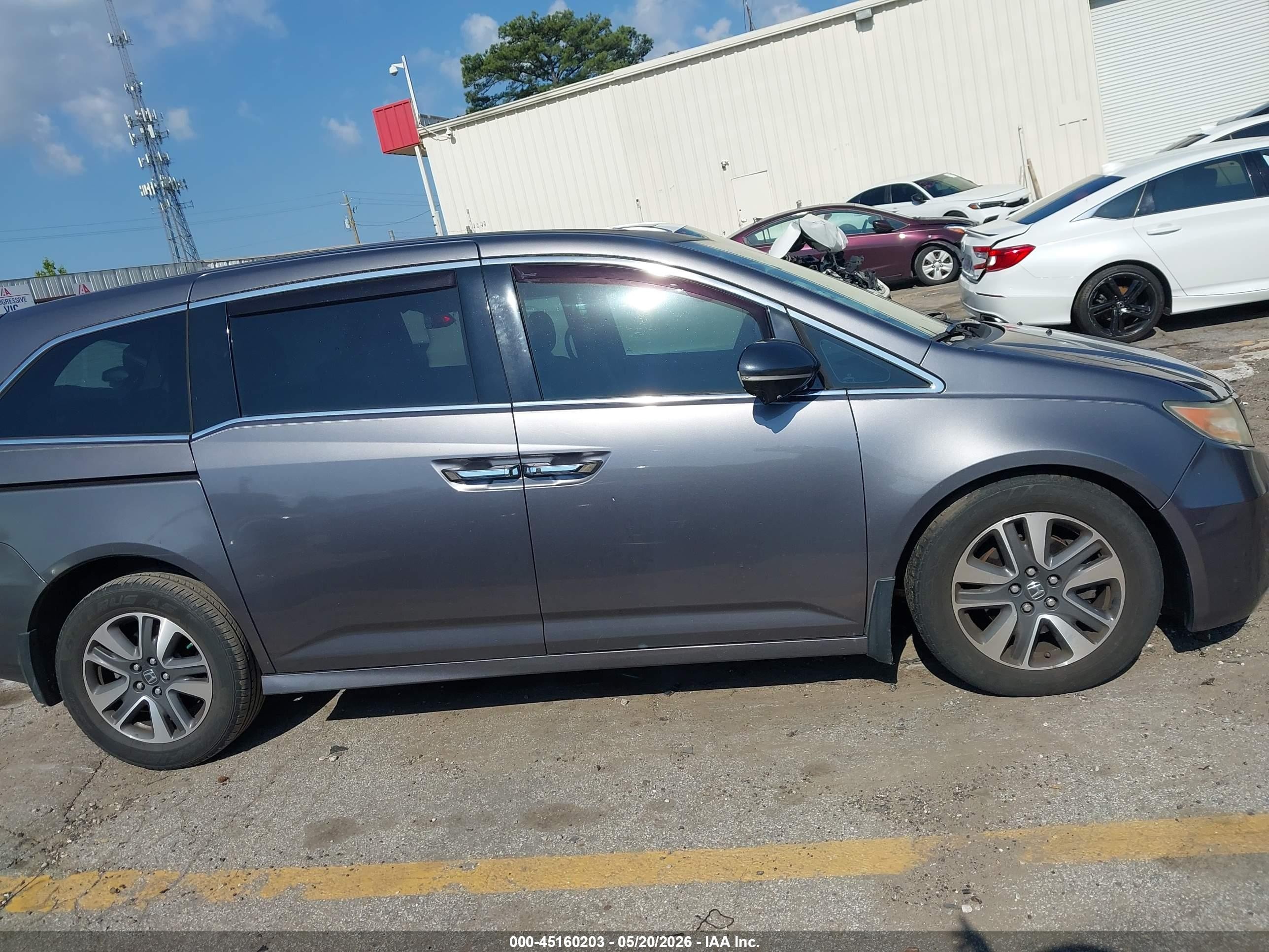 2014 Honda Odyssey Touring/touring Elite Gray vin: 5FNRL5H93EB009895