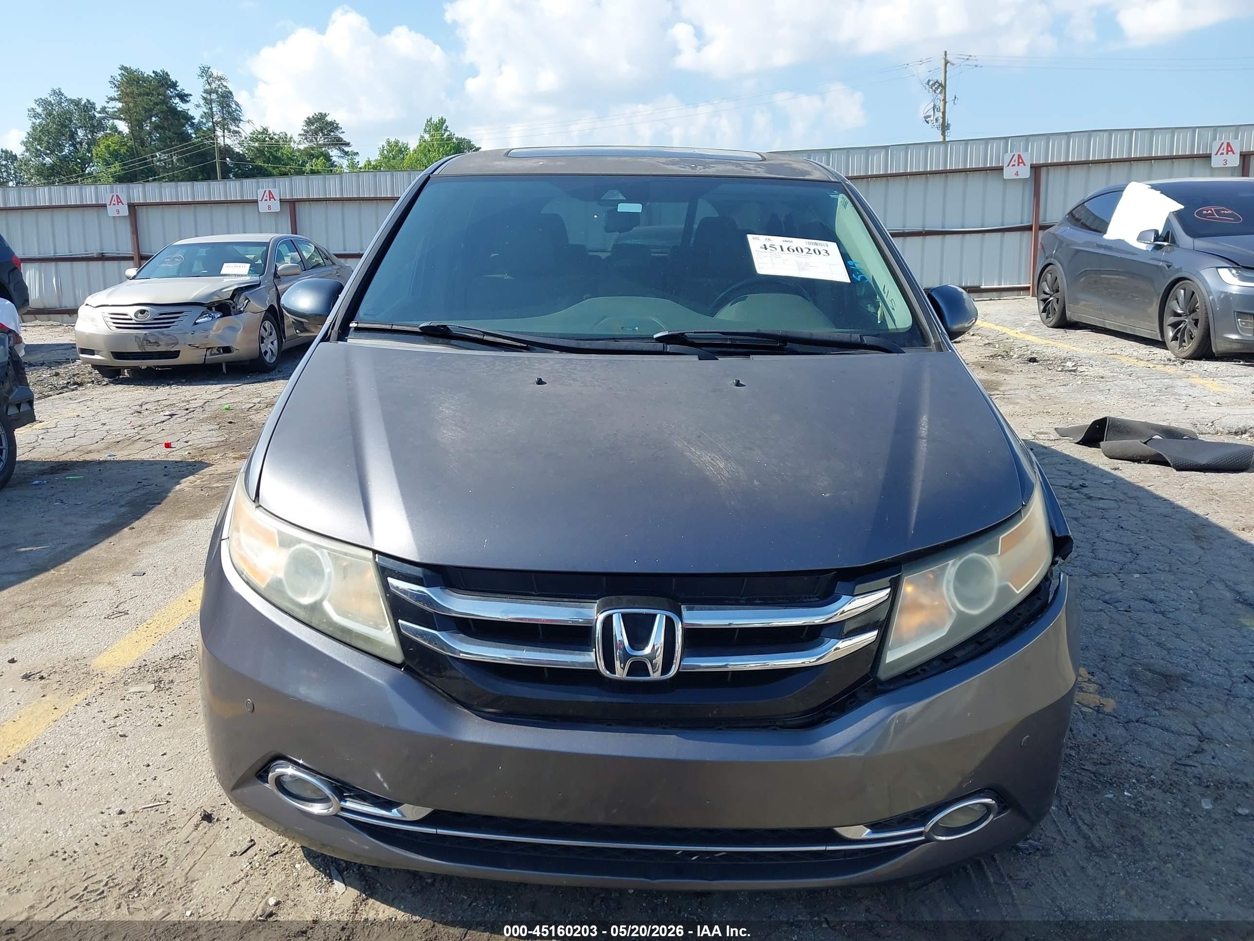 2014 Honda Odyssey Touring/touring Elite Gray vin: 5FNRL5H93EB009895