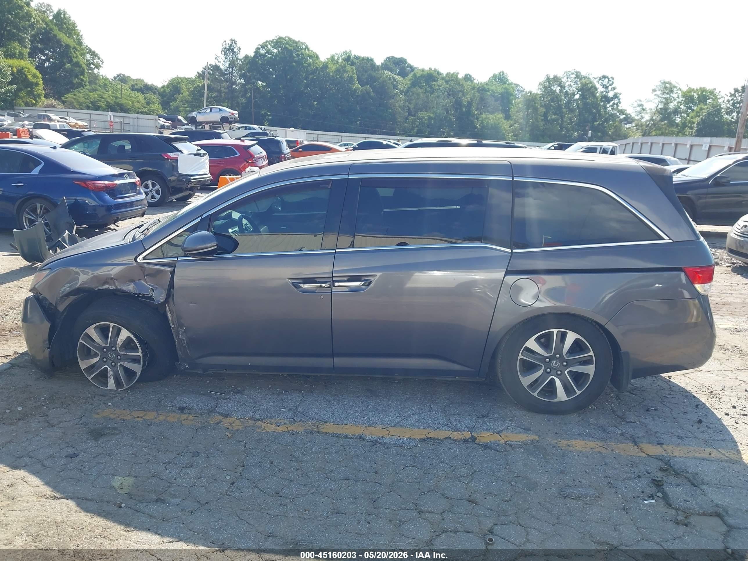 2014 Honda Odyssey Touring/touring Elite Gray vin: 5FNRL5H93EB009895
