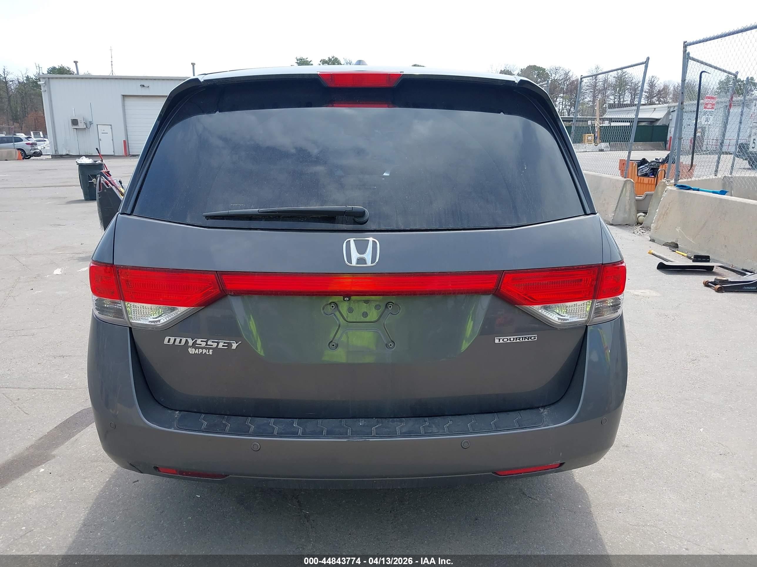 2014 Honda Odyssey Touring/touring Elite Gray vin: 5FNRL5H93EB010724