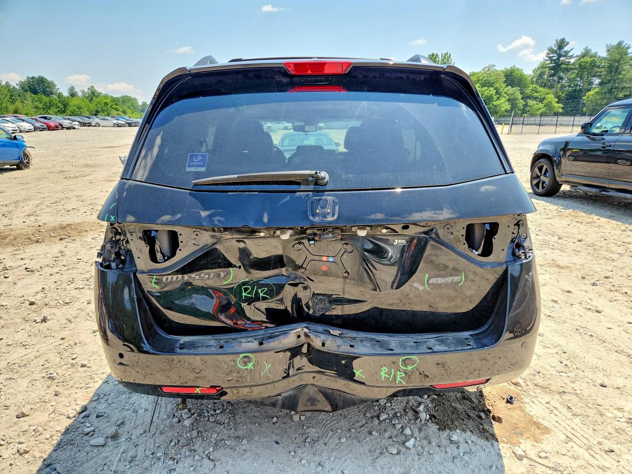 2014 Honda Odyssey Touring Black vin: 5FNRL5H93EB028656