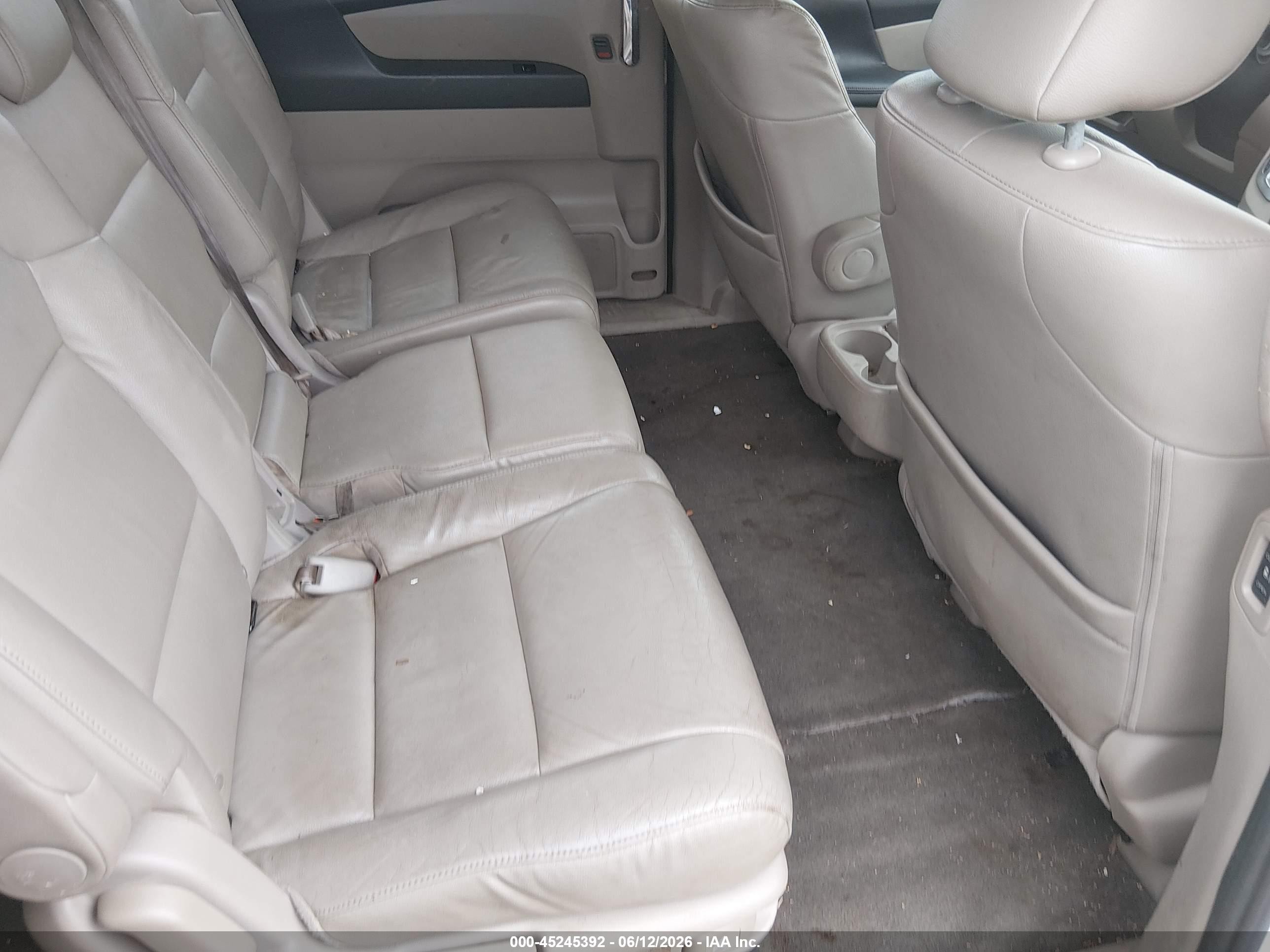 2014 Honda Odyssey Touring/touring Elite White vin: 5FNRL5H93EB032934