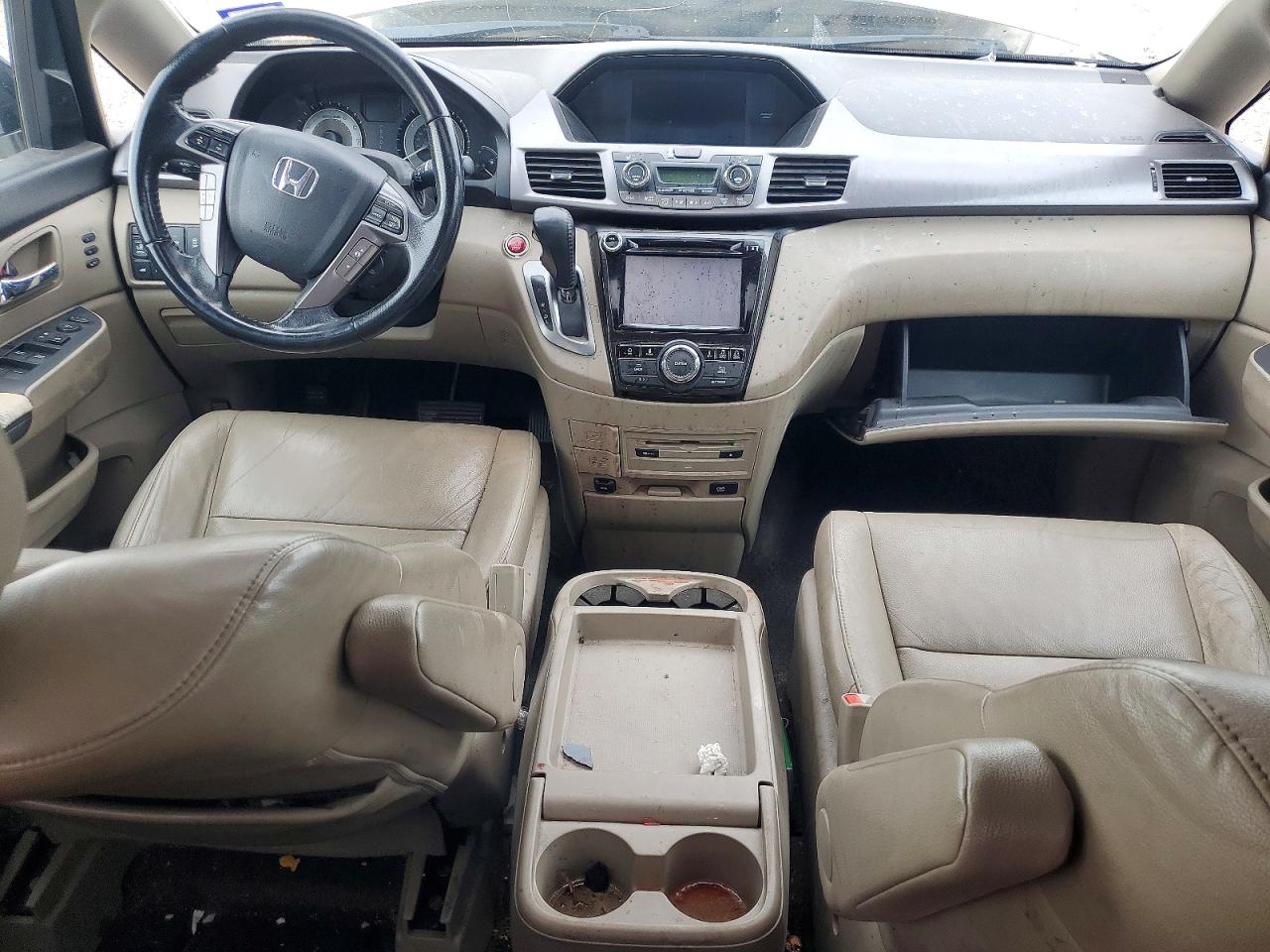 2014 Honda Odyssey Touring White vin: 5FNRL5H93EB045179