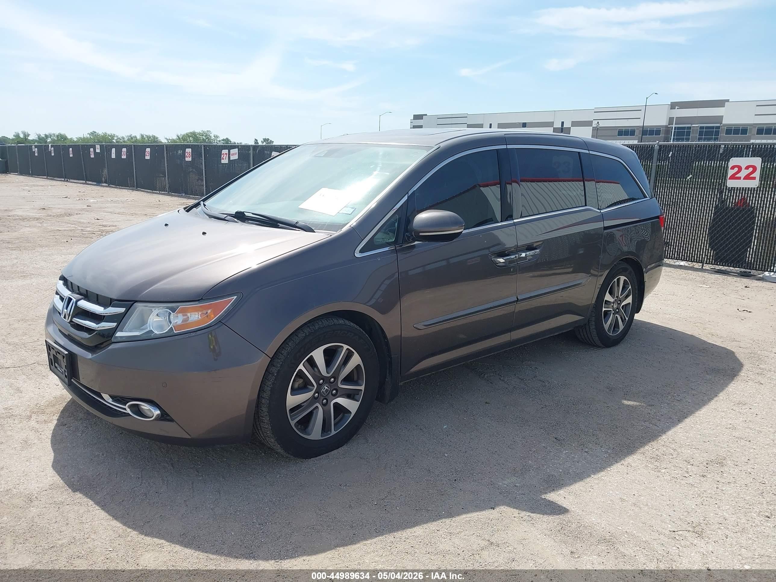 2014 Honda Odyssey Touring/touring Elite Gray vin: 5FNRL5H93EB111679