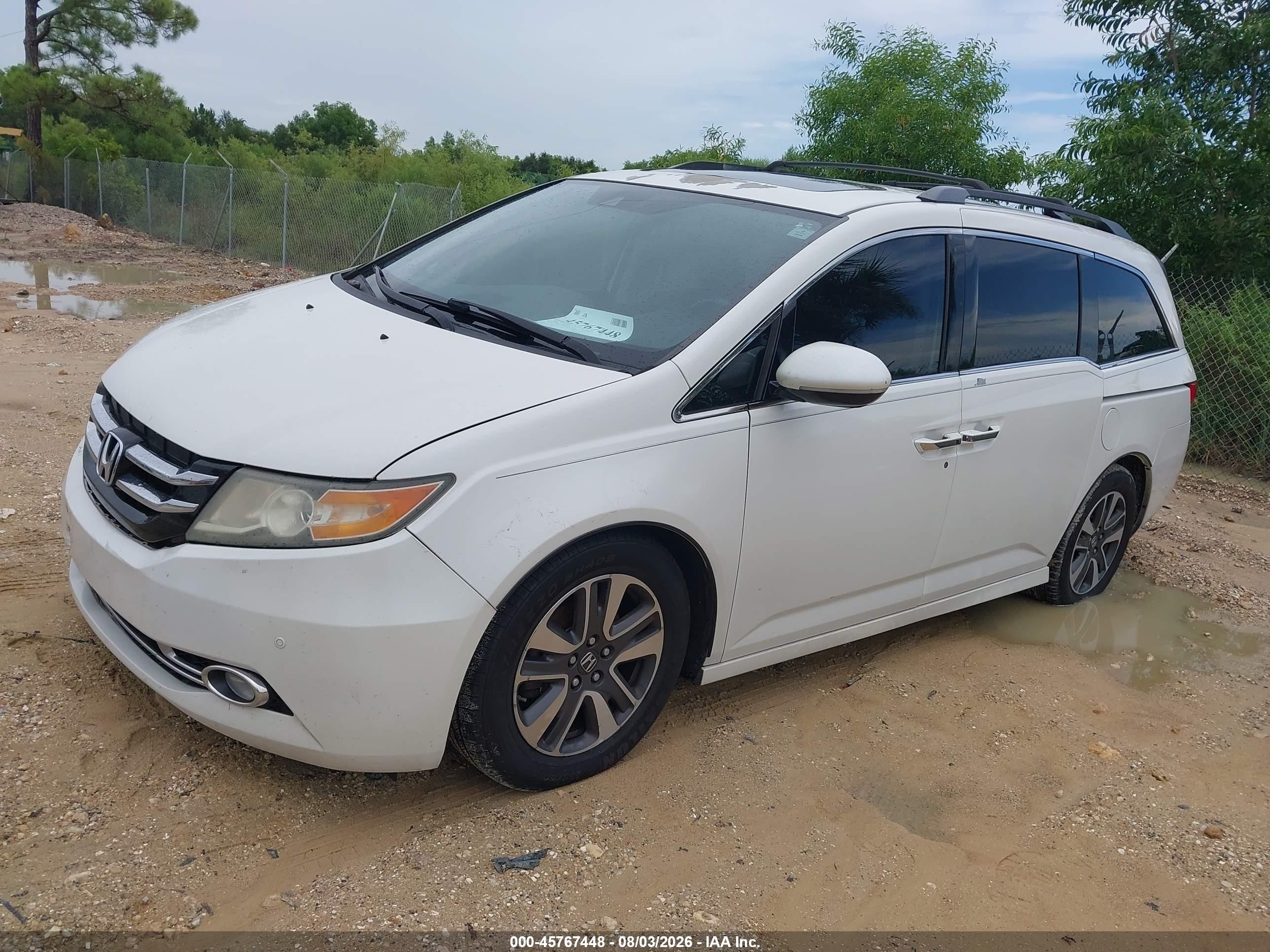 2014 Honda Odyssey Touring/touring Elite White vin: 5FNRL5H93EB125002