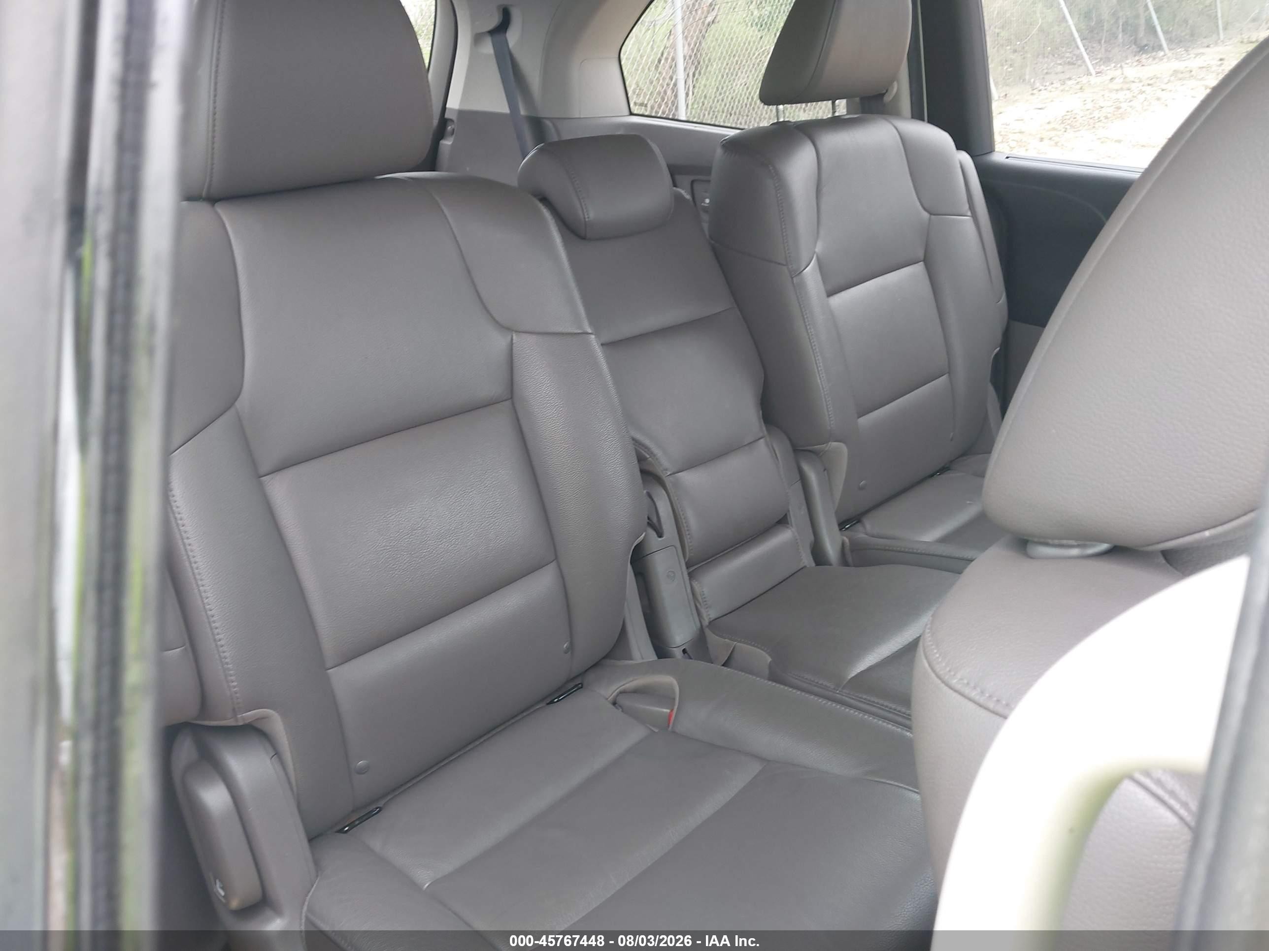 2014 Honda Odyssey Touring/touring Elite White vin: 5FNRL5H93EB125002