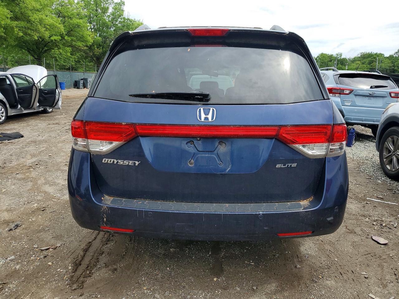 2014 Honda Odyssey Touring Blue vin: 5FNRL5H93EB131219