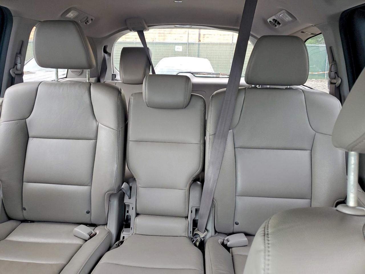 2014 Honda Odyssey Touring Blue vin: 5FNRL5H93EB131219