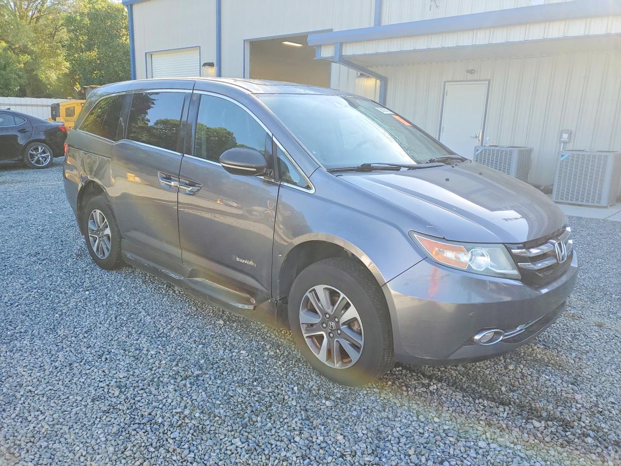 2015 Honda Odyssey Touring Charcoal vin: 5FNRL5H93FB071444