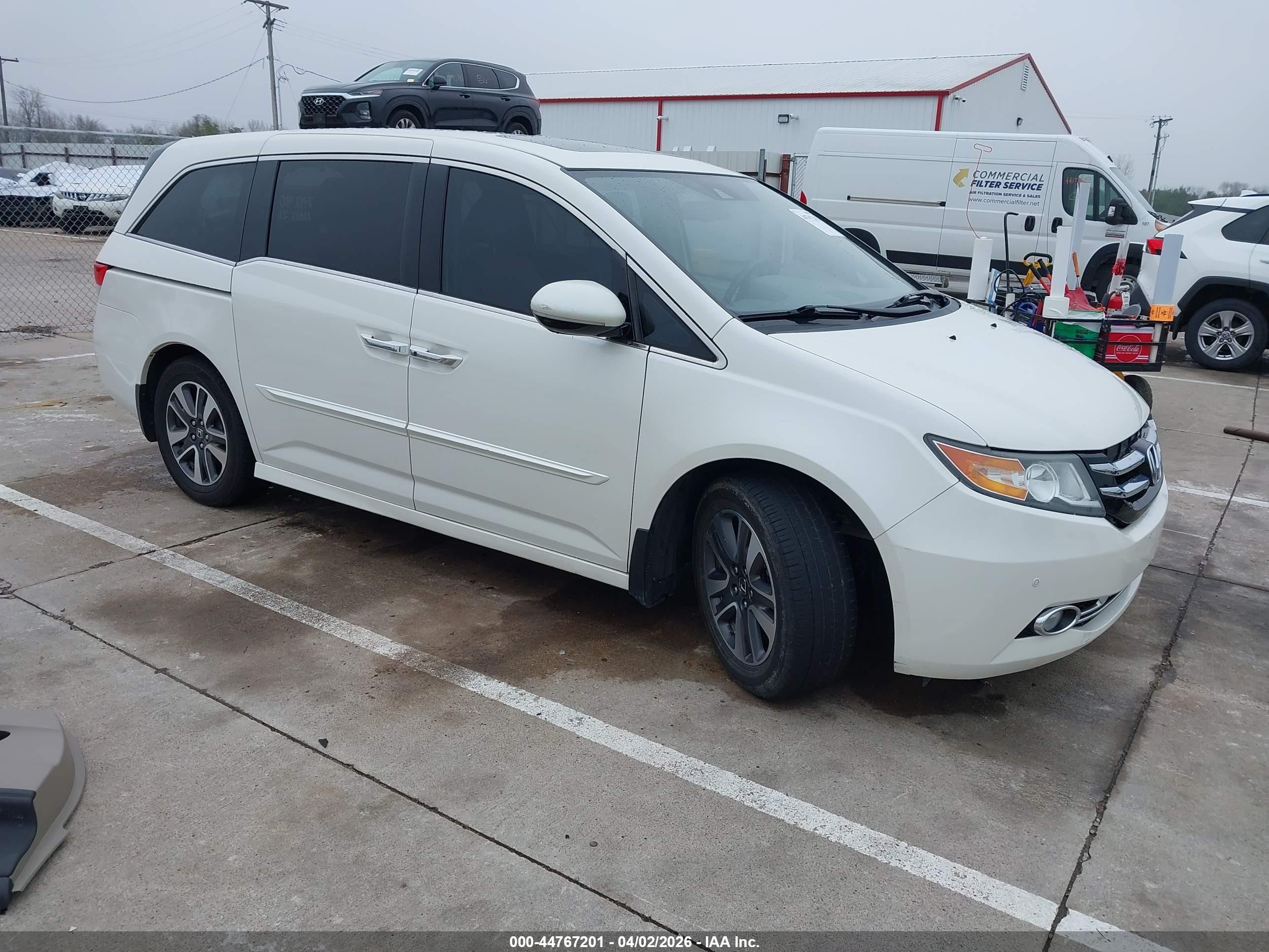 2015 Honda Odyssey Touring/touring Elite White vin: 5FNRL5H93FB104121