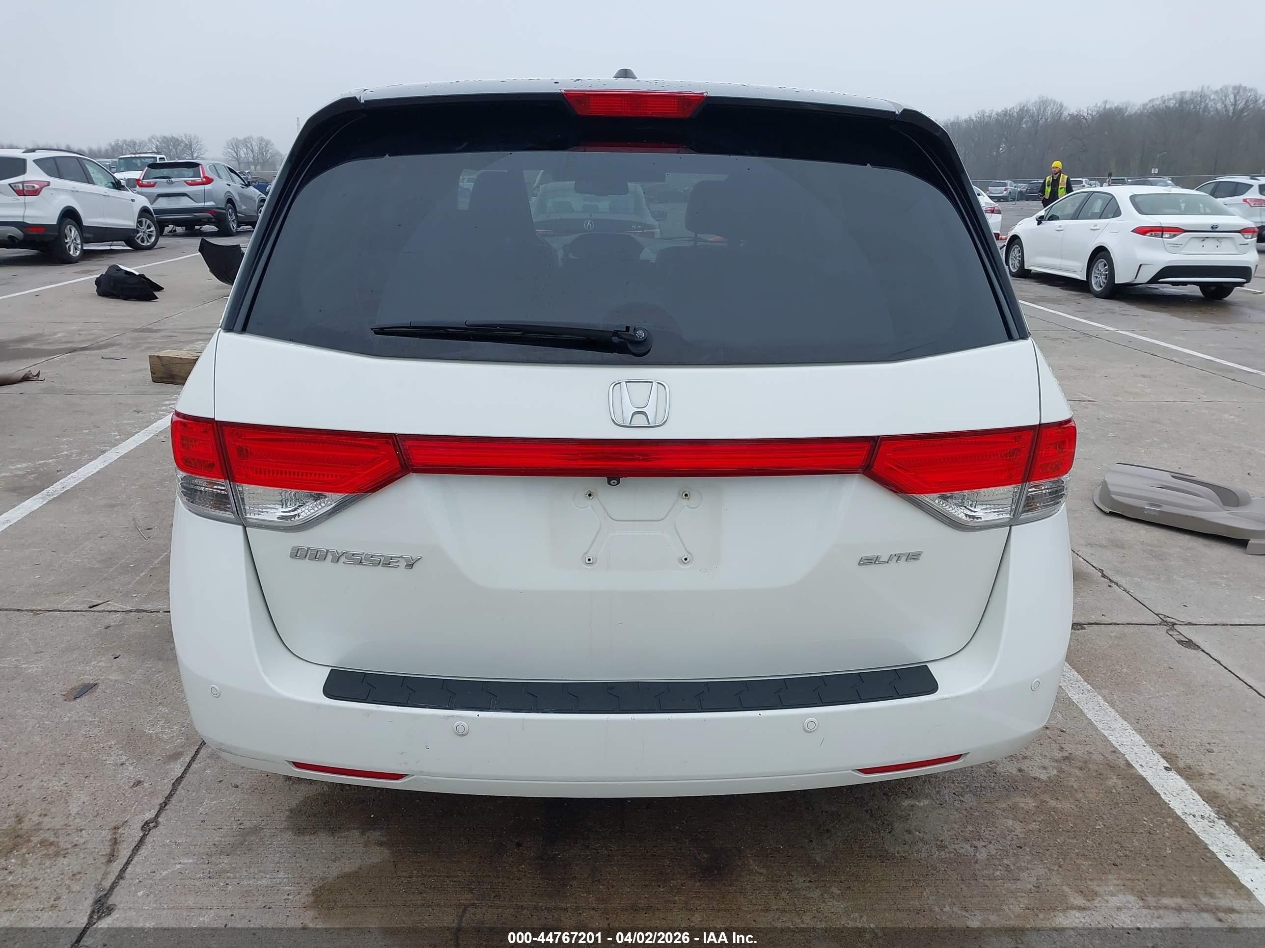 2015 Honda Odyssey Touring/touring Elite White vin: 5FNRL5H93FB104121
