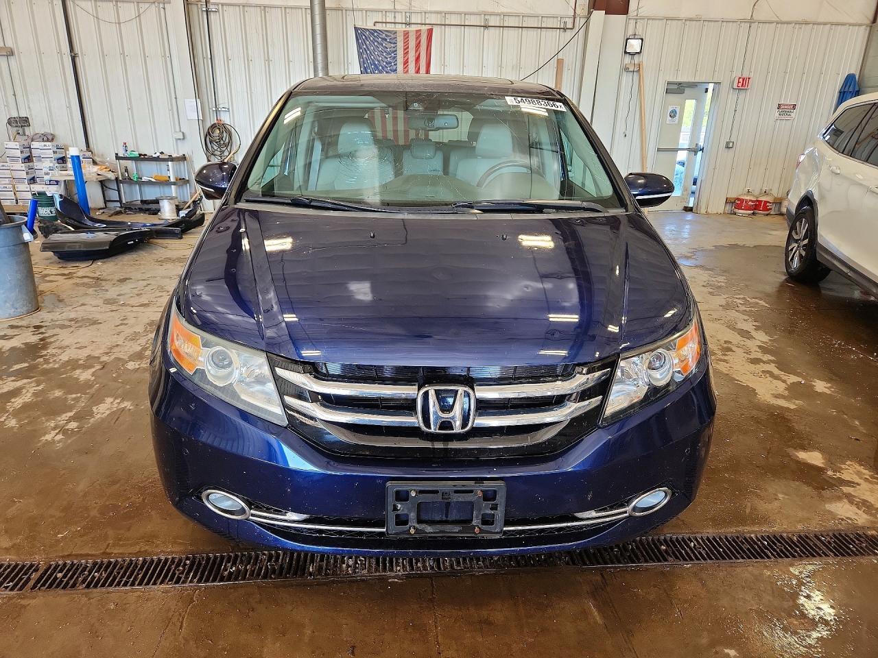 2016 Honda Odyssey Touring Blue vin: 5FNRL5H93GB026652
