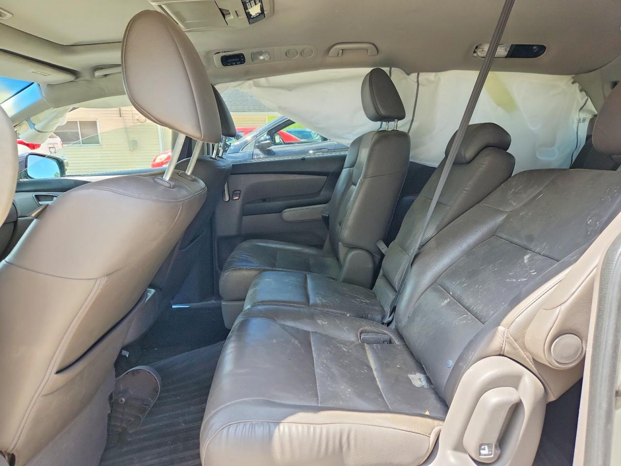 2011 Honda Odyssey Touring Белый vin: 5FNRL5H94BB014759