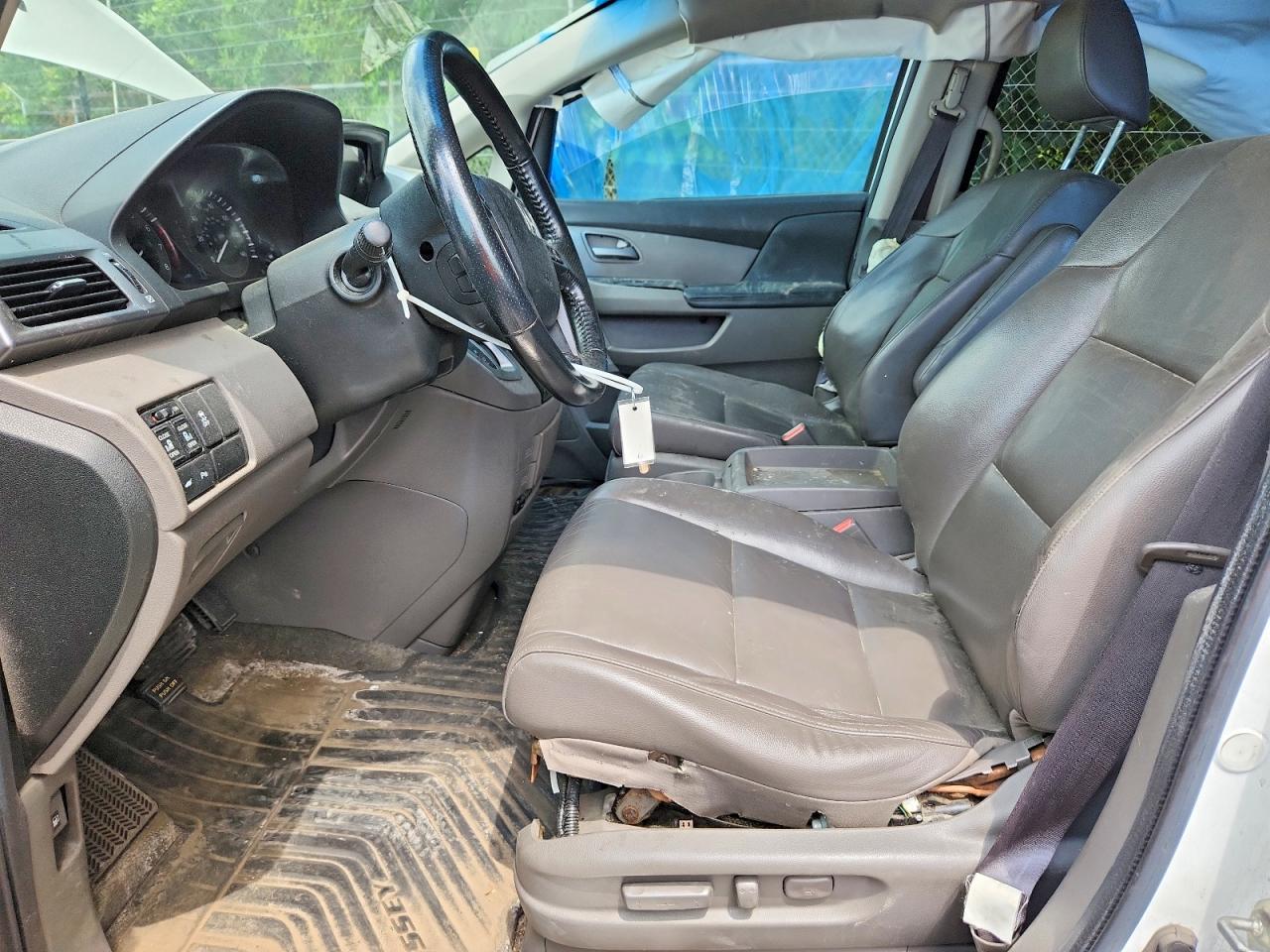 2011 Honda Odyssey Touring Белый vin: 5FNRL5H94BB014759