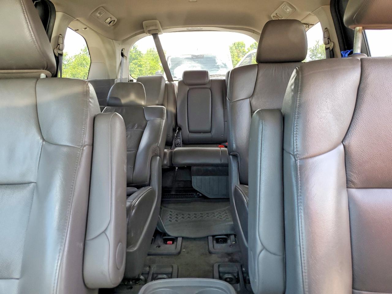 2011 Honda Odessey Touring Gray vin: 5FNRL5H94BB023302