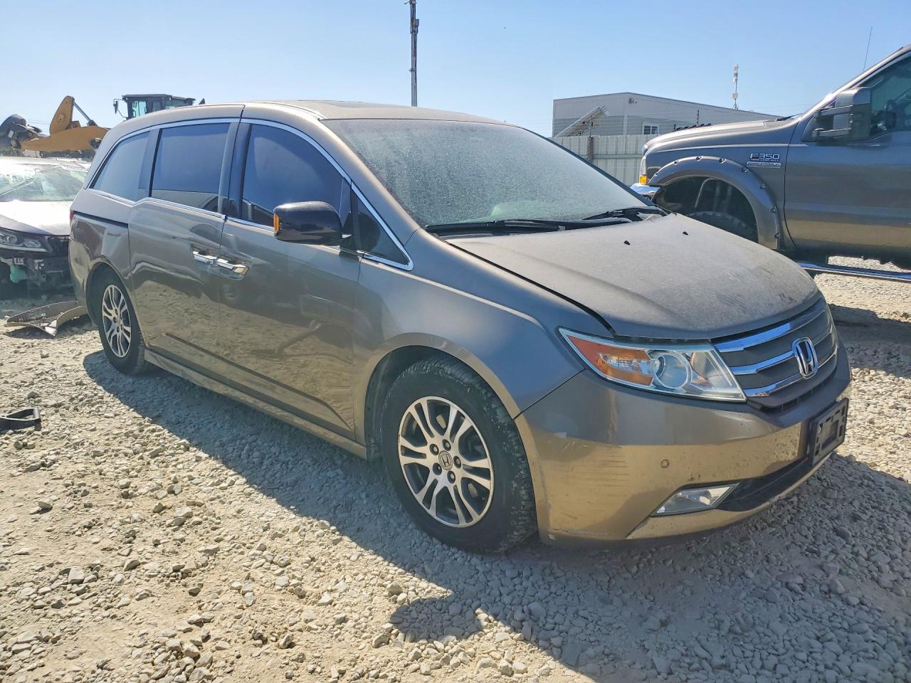 2011 Honda Odyssey Touring Tan vin: 5FNRL5H94BB043761