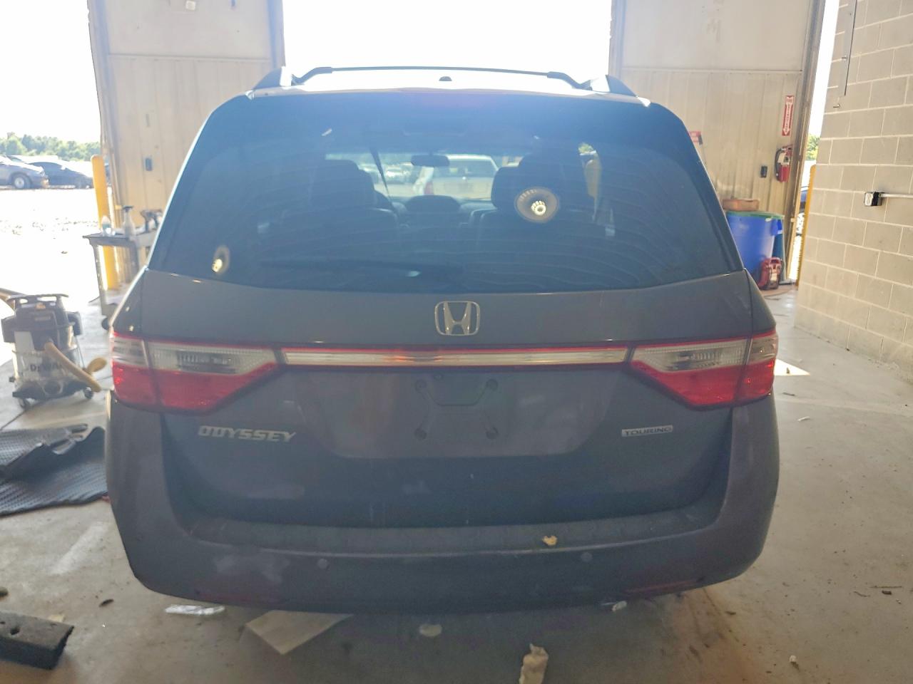 2012 Honda Odyssey Touring Gray vin: 5FNRL5H94CB036293