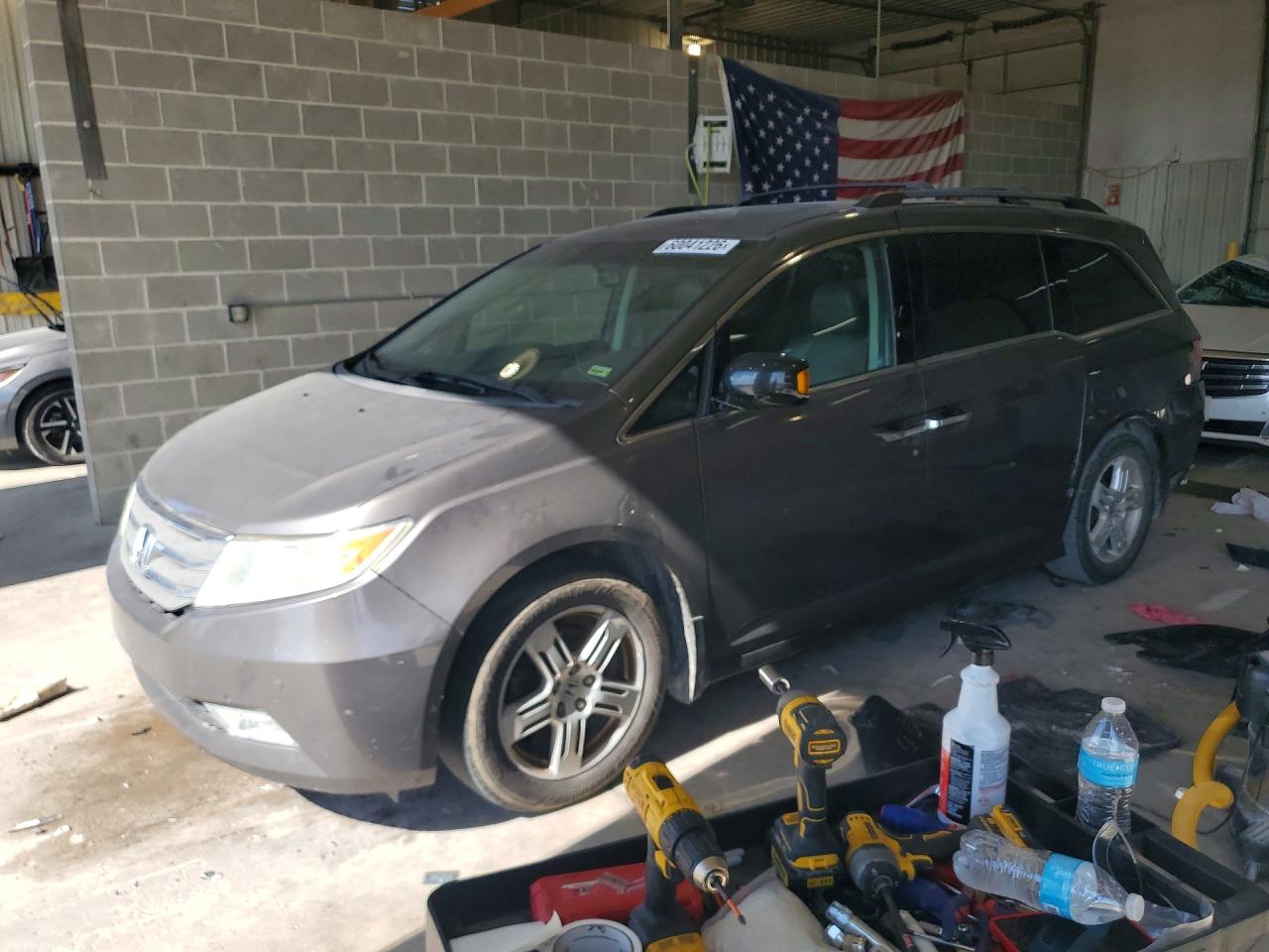 2012 Honda Odyssey Touring Gray vin: 5FNRL5H94CB036293