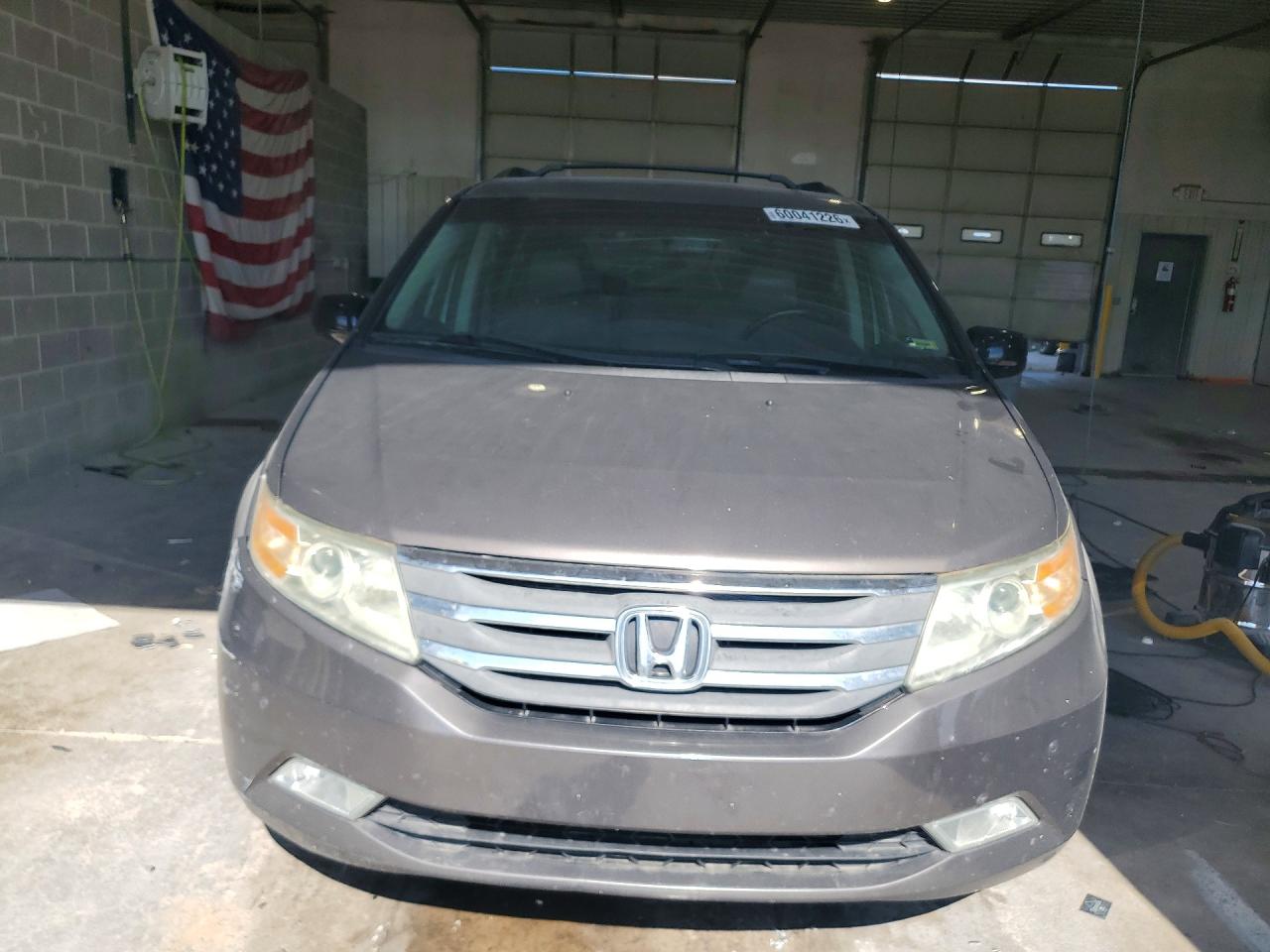 2012 Honda Odyssey Touring Gray vin: 5FNRL5H94CB036293