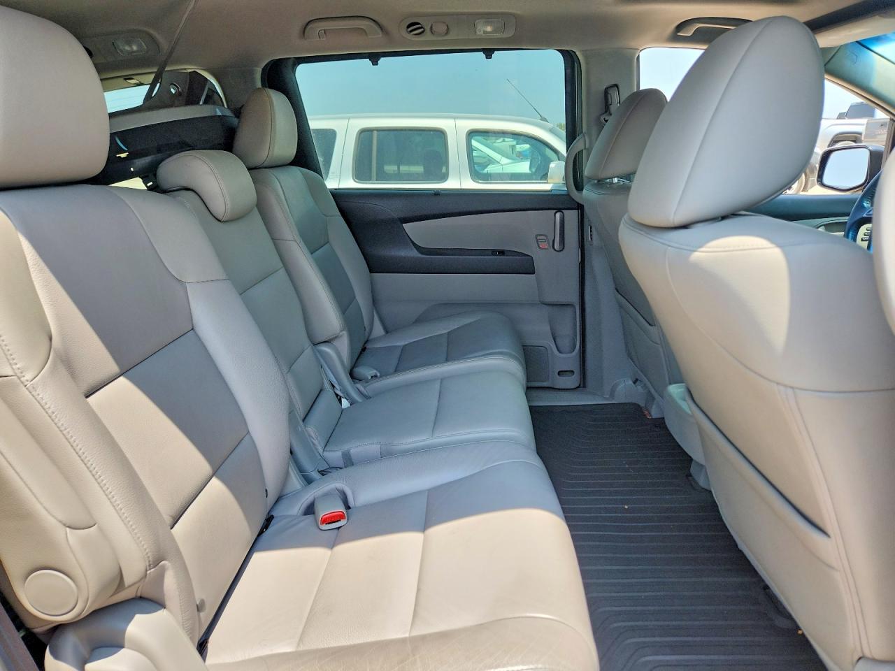 2012 Honda Odyssey Touring Gray vin: 5FNRL5H94CB068824