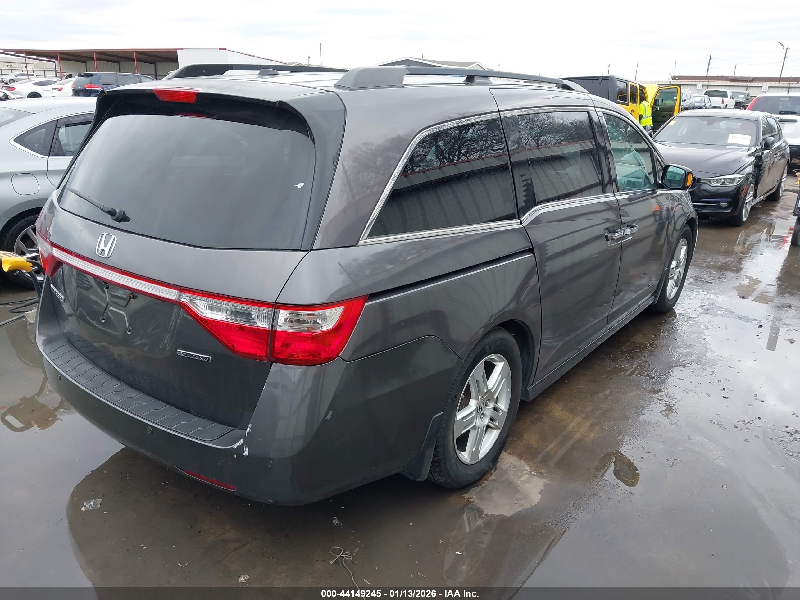 2012 Honda Odyssey Touring/touring Elite Gray vin: 5FNRL5H94CB079533